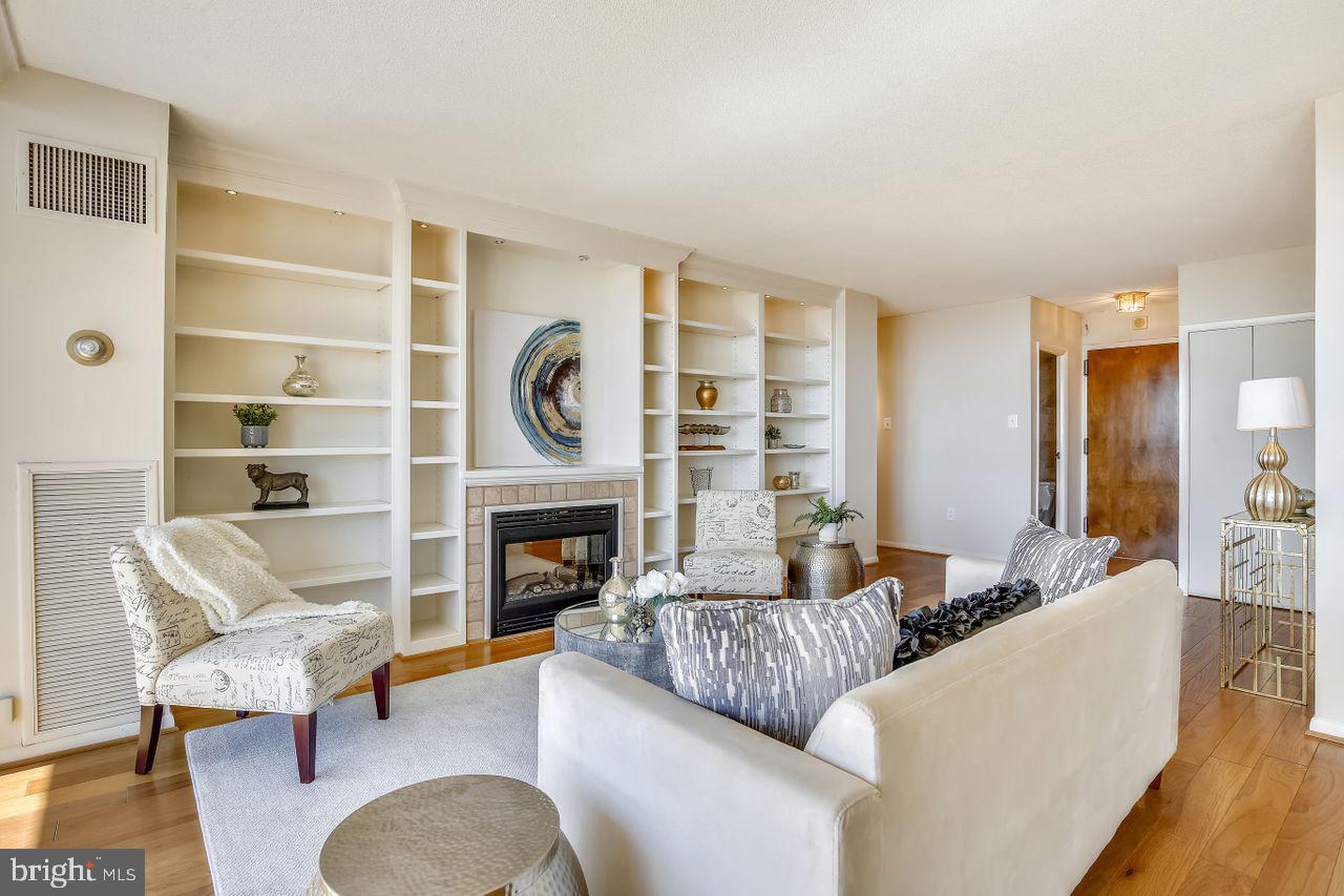 ALEXANDRIA HOUSE - Residential