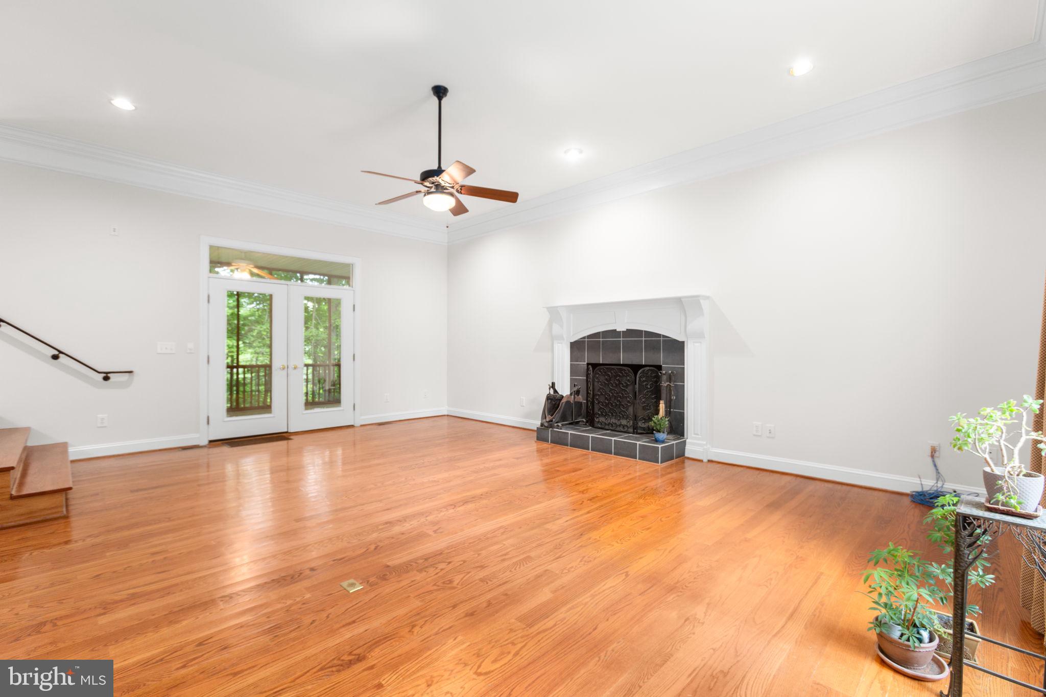 THE HILLS AT SNOWDEN - Residential