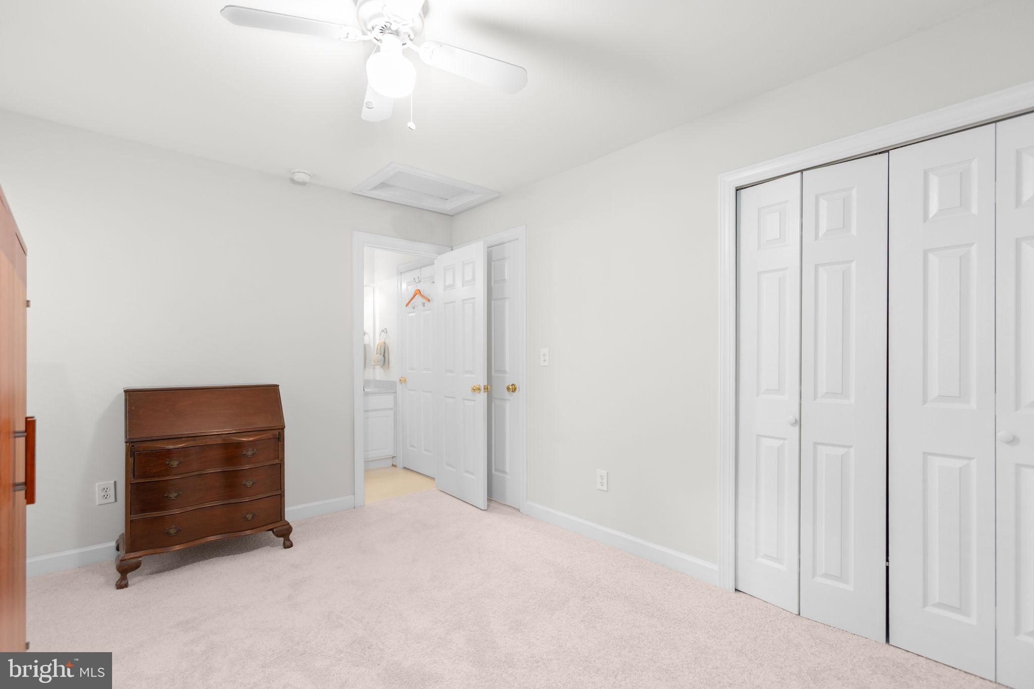 THE HILLS AT SNOWDEN - Residential