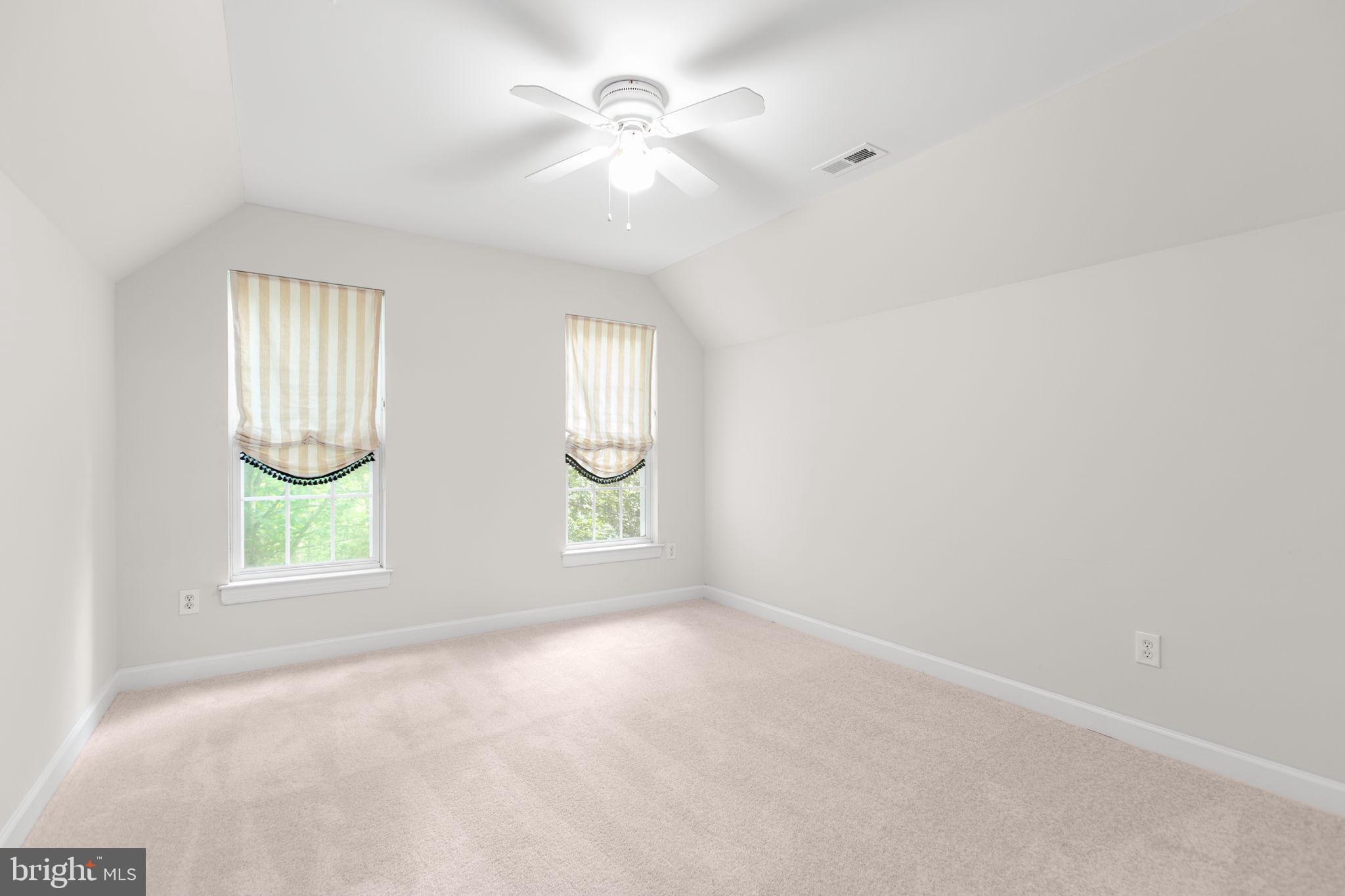 THE HILLS AT SNOWDEN - Residential