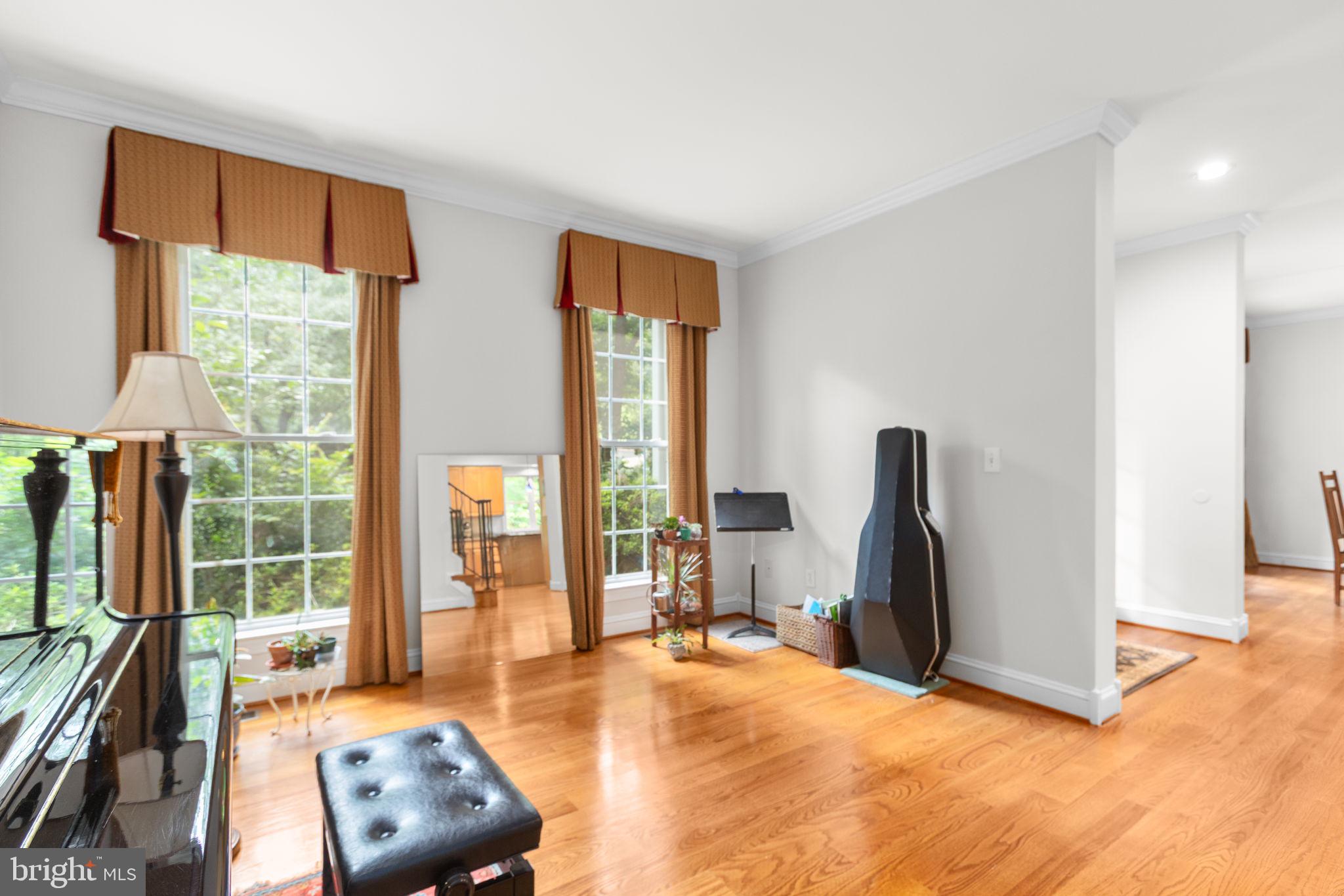 THE HILLS AT SNOWDEN - Residential