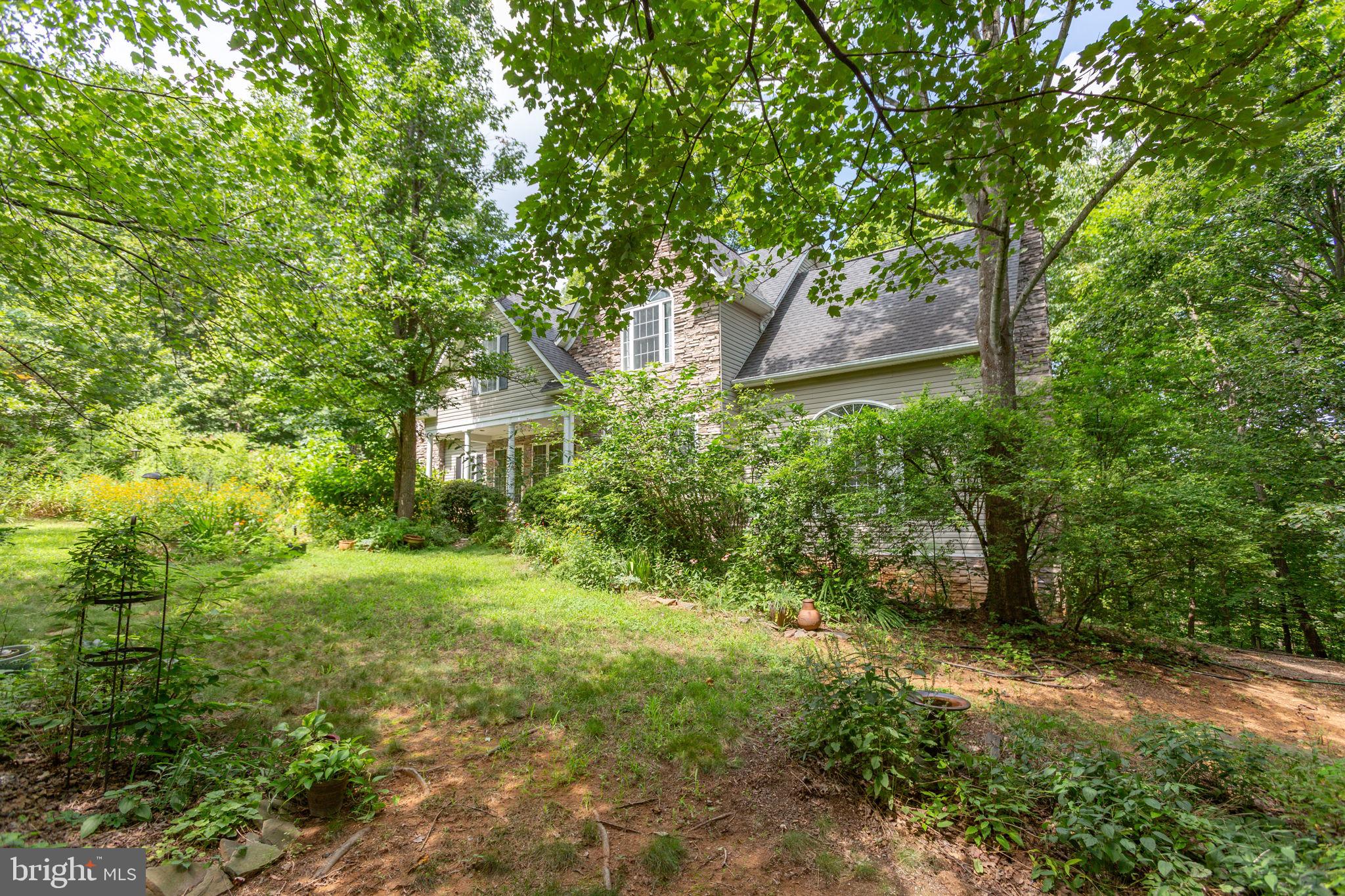 THE HILLS AT SNOWDEN - Residential