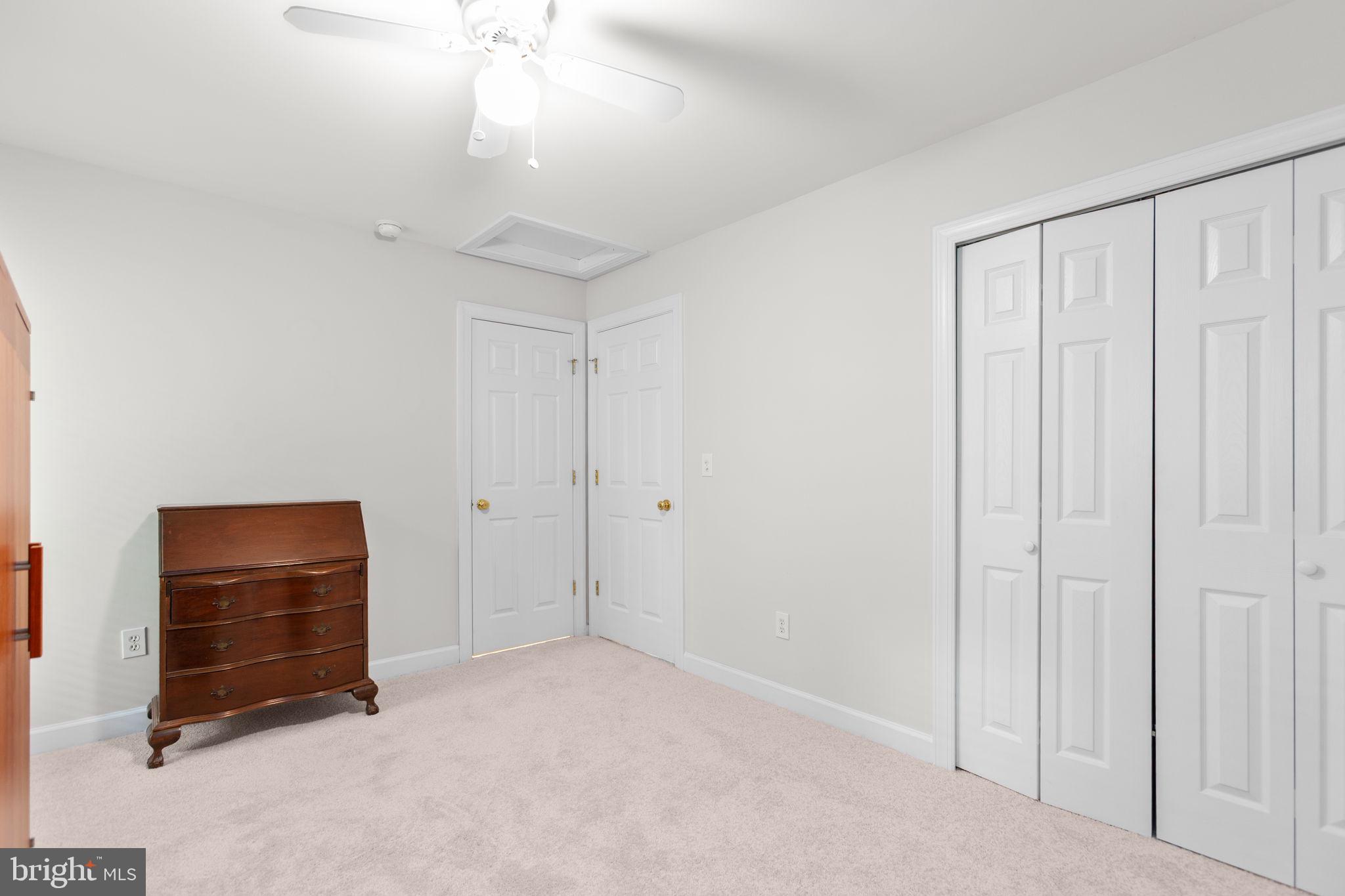 THE HILLS AT SNOWDEN - Residential