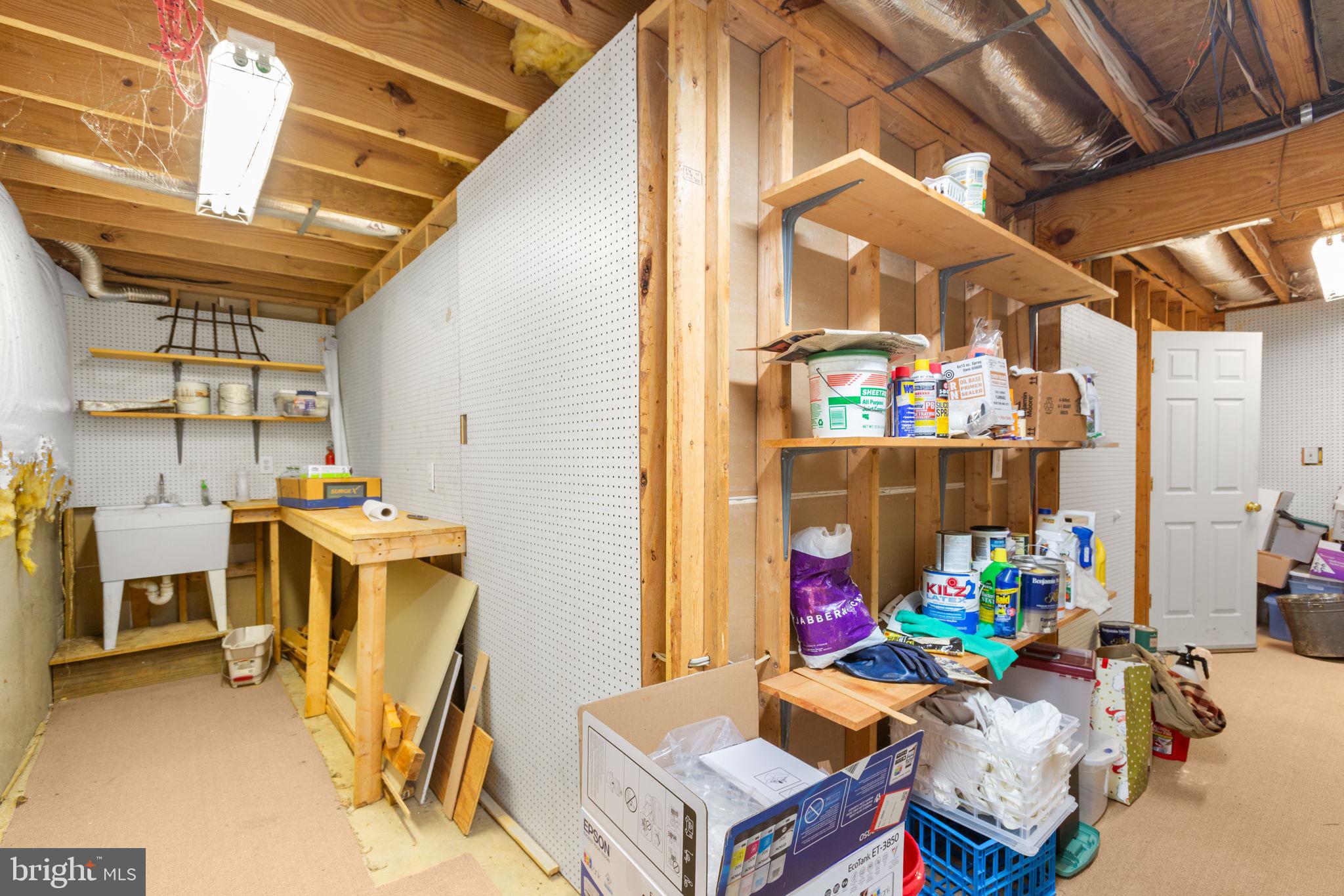 THE HILLS AT SNOWDEN - Residential