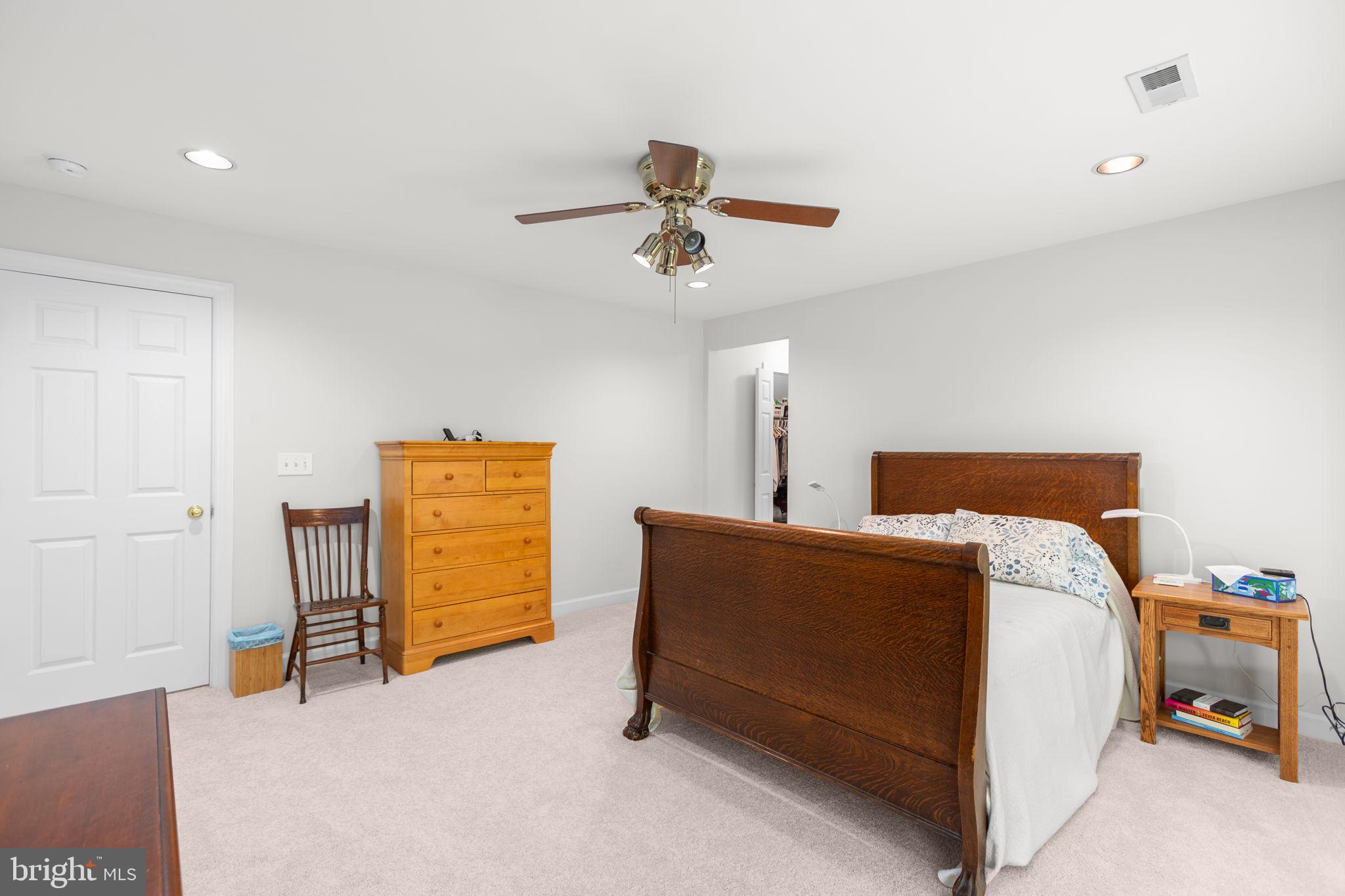 THE HILLS AT SNOWDEN - Residential