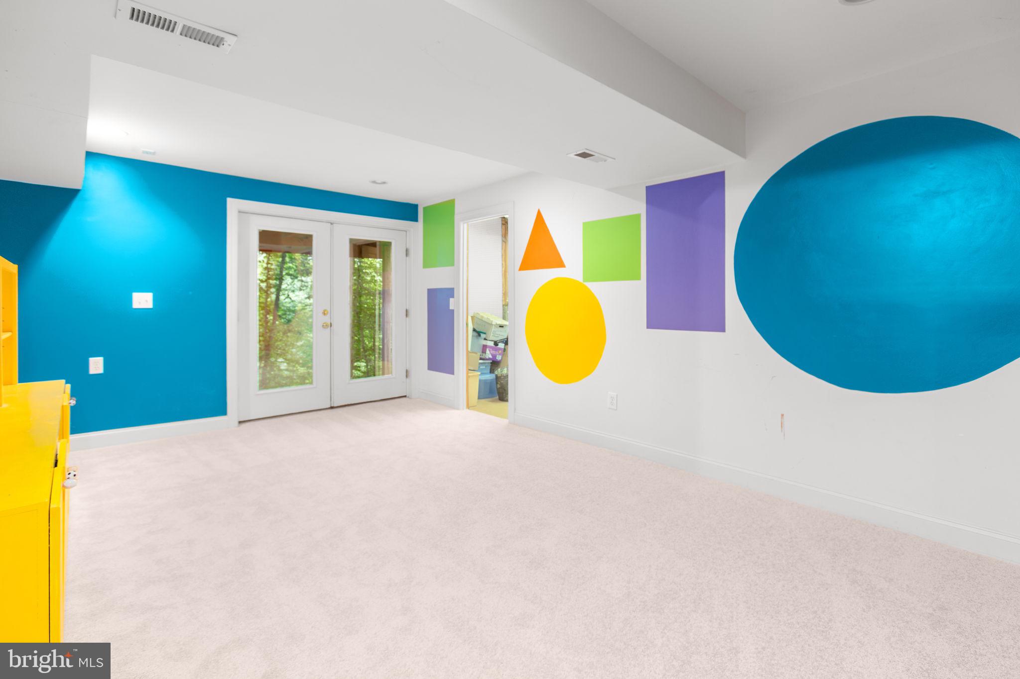 THE HILLS AT SNOWDEN - Residential