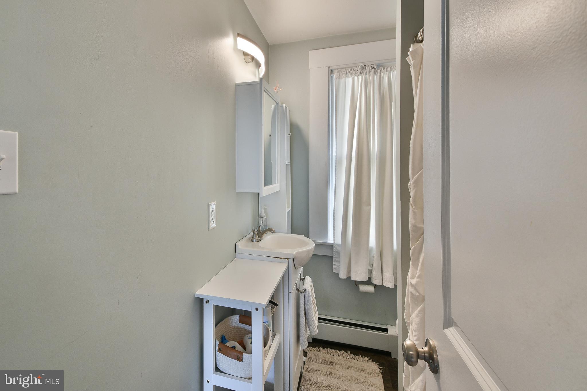 GLENSIDE - Residential