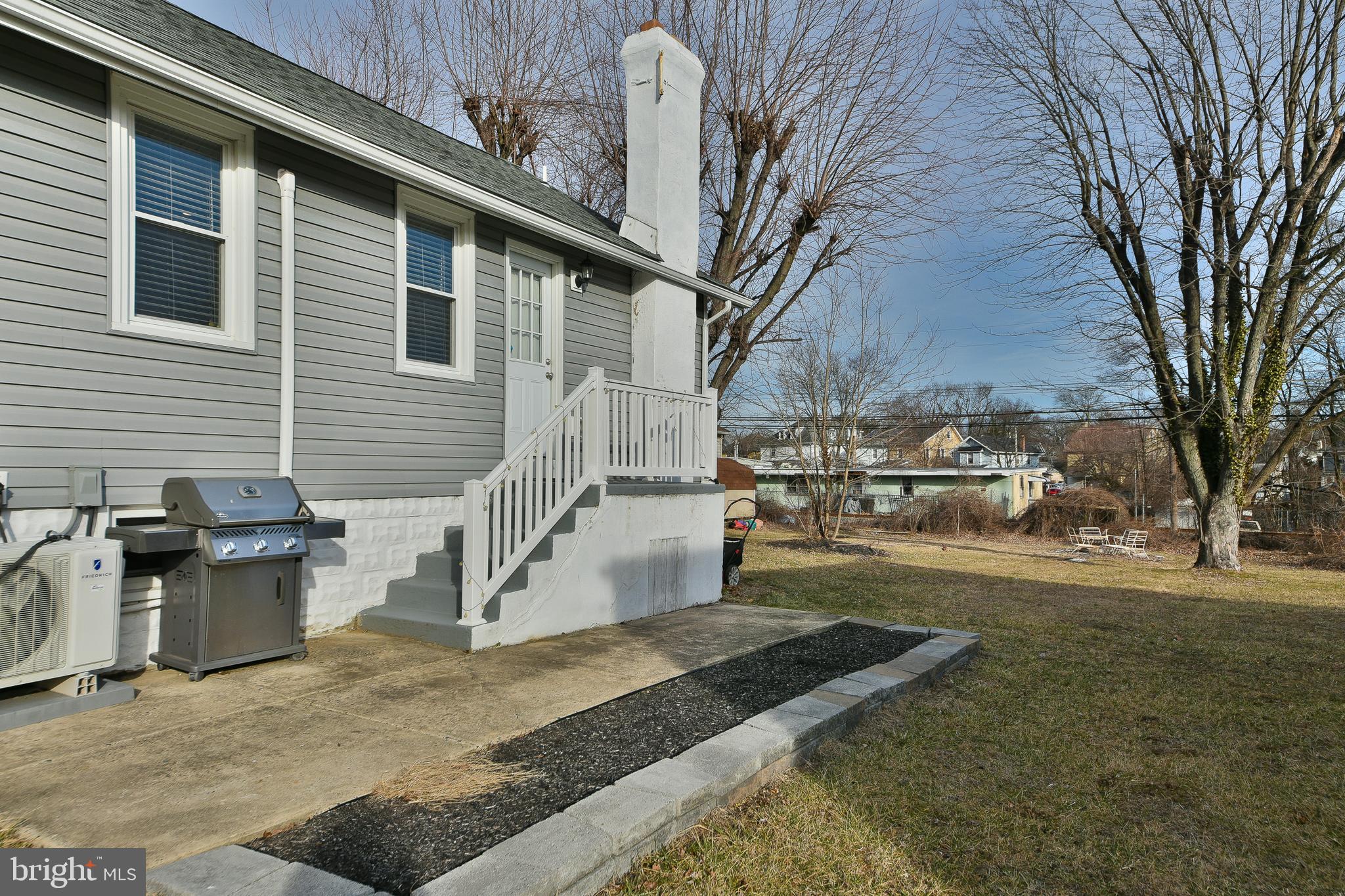 GLENSIDE - Residential