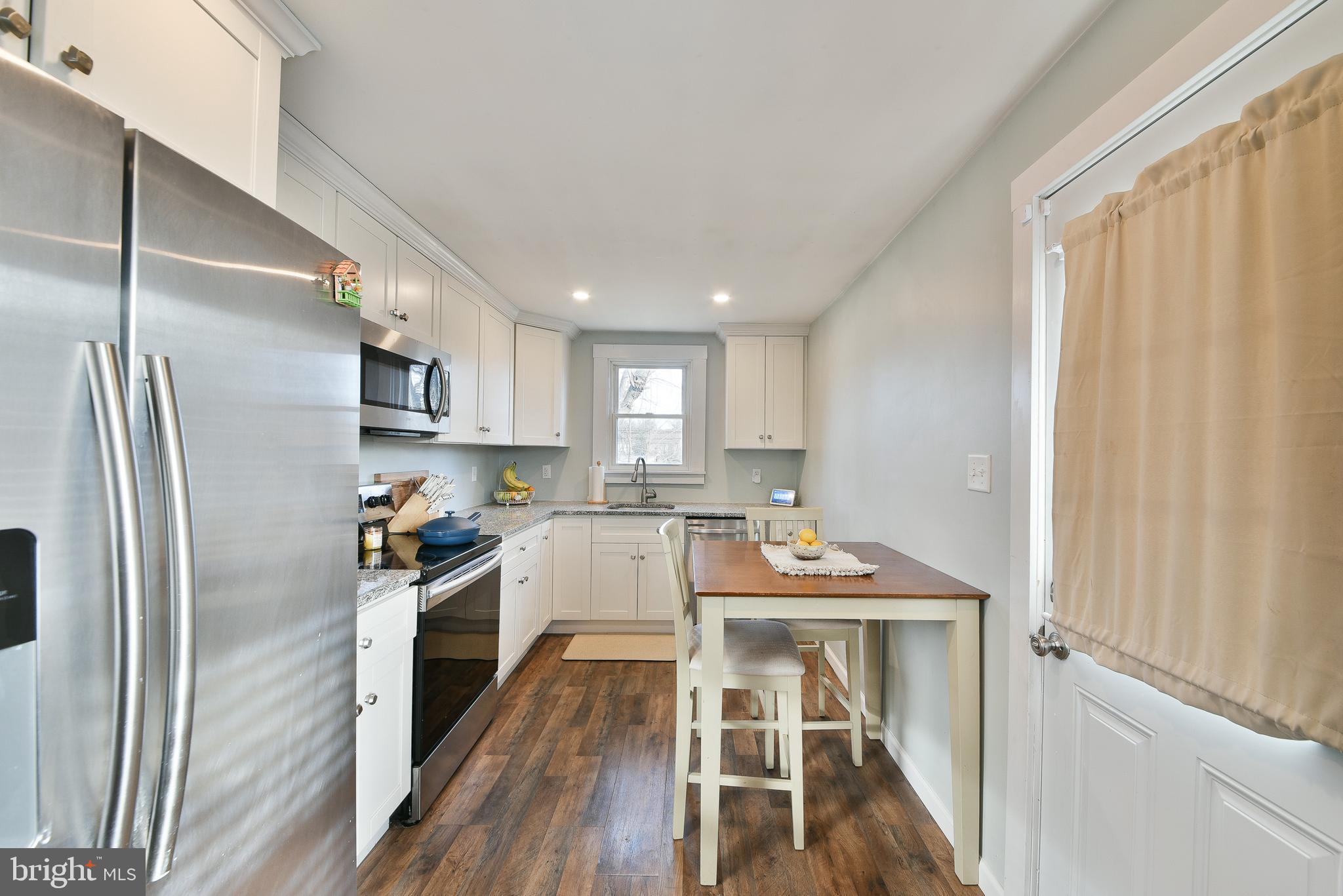 GLENSIDE - Residential