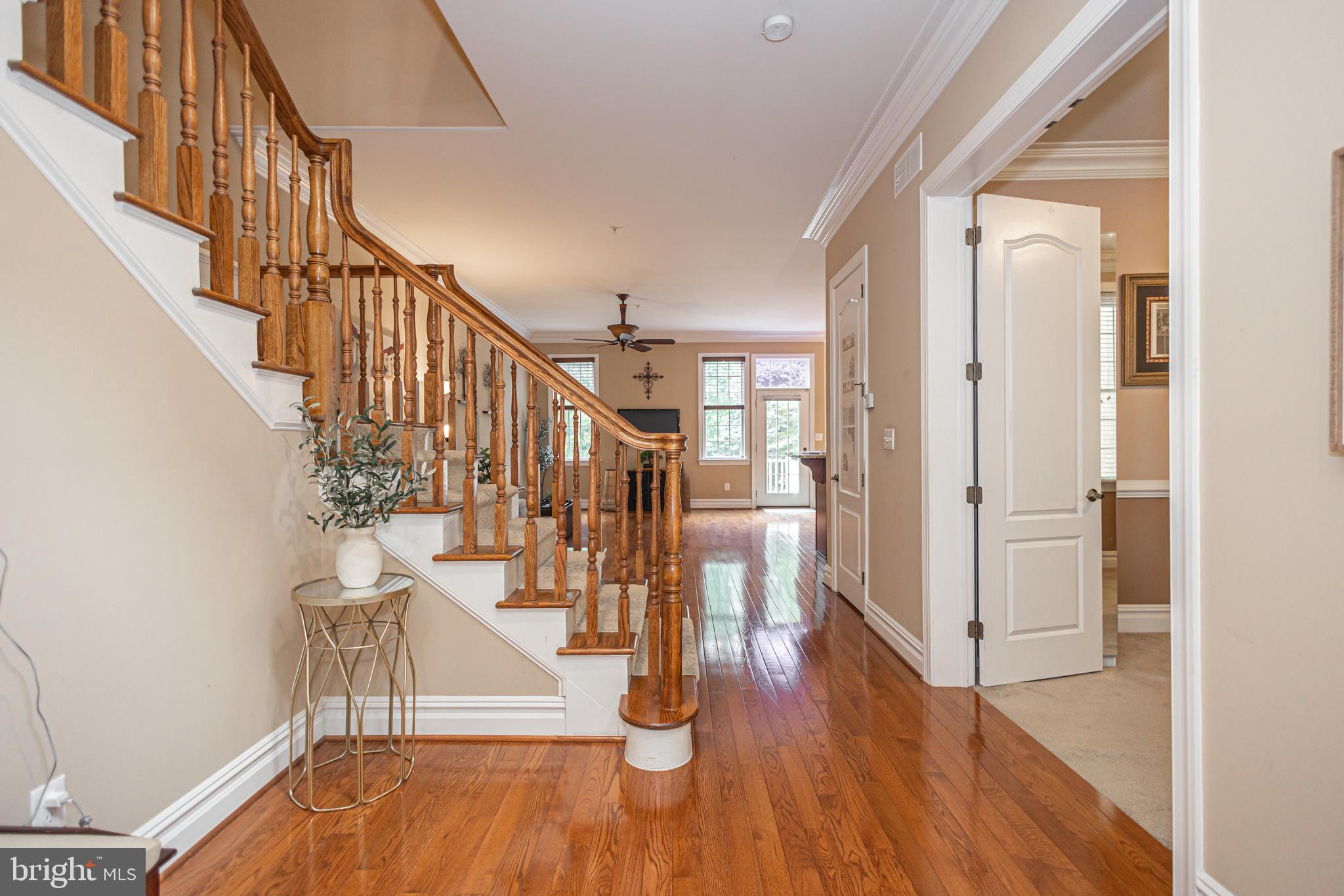 BREYER COURT - Residential