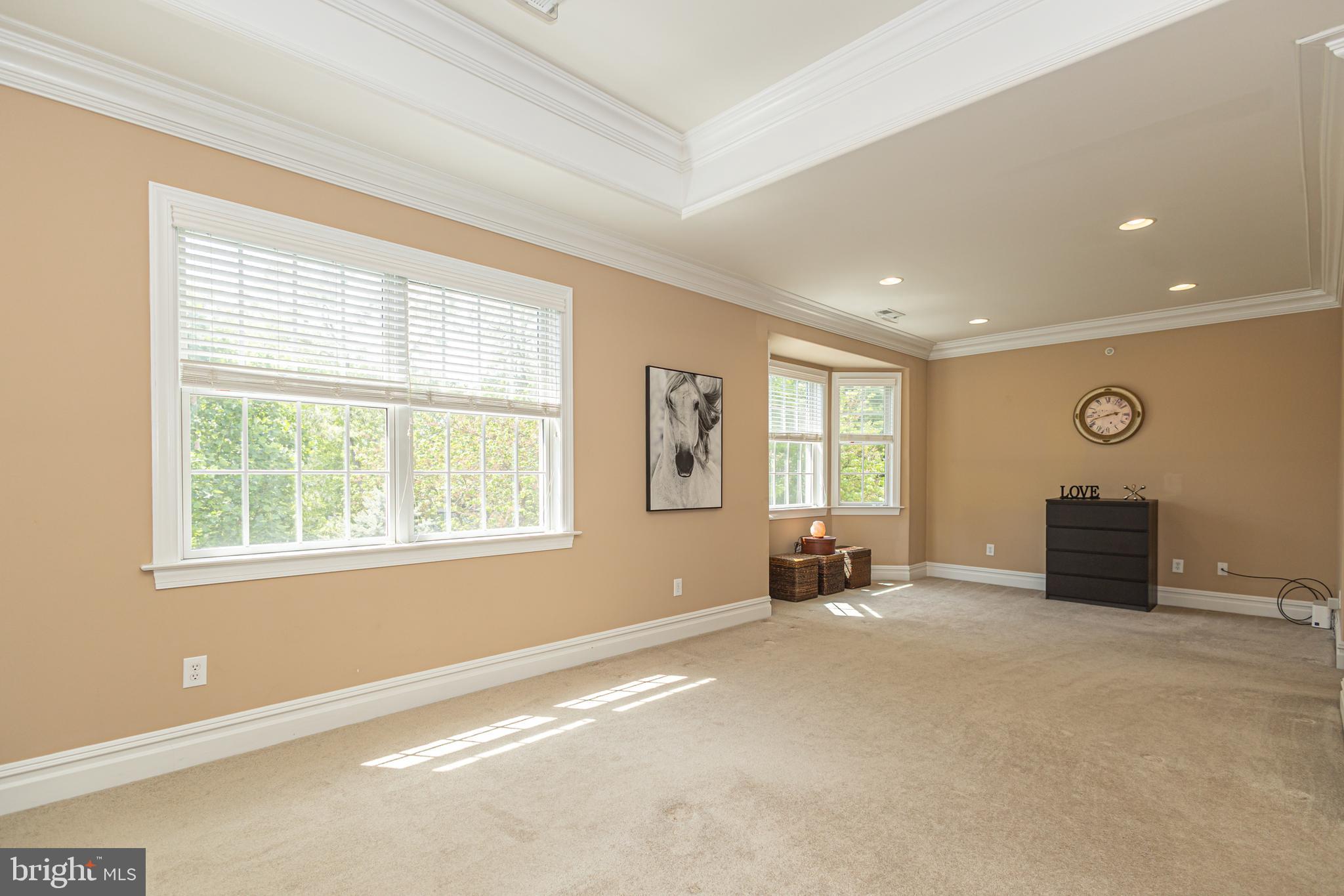 BREYER COURT - Residential
