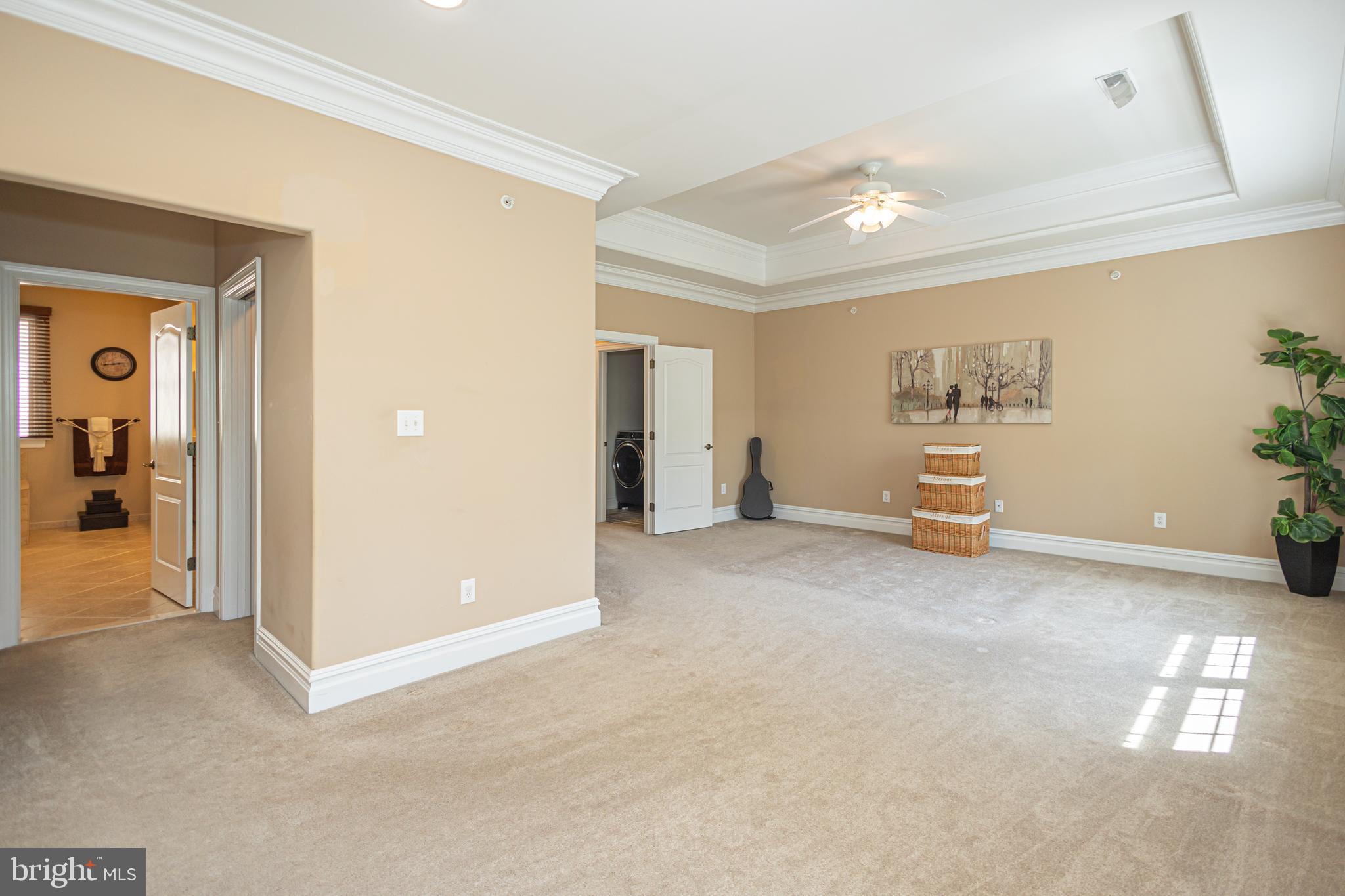 BREYER COURT - Residential