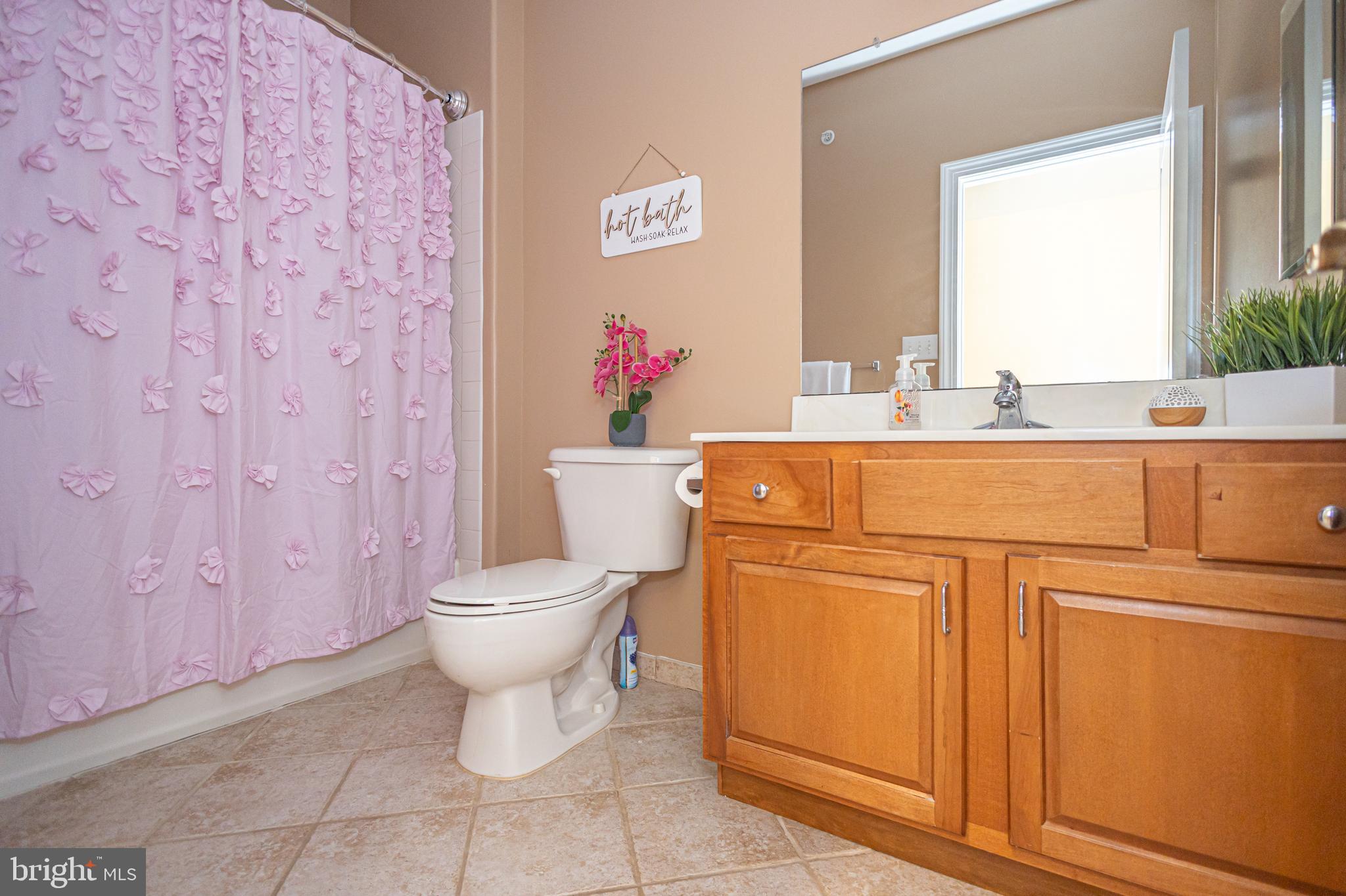 BREYER COURT - Residential