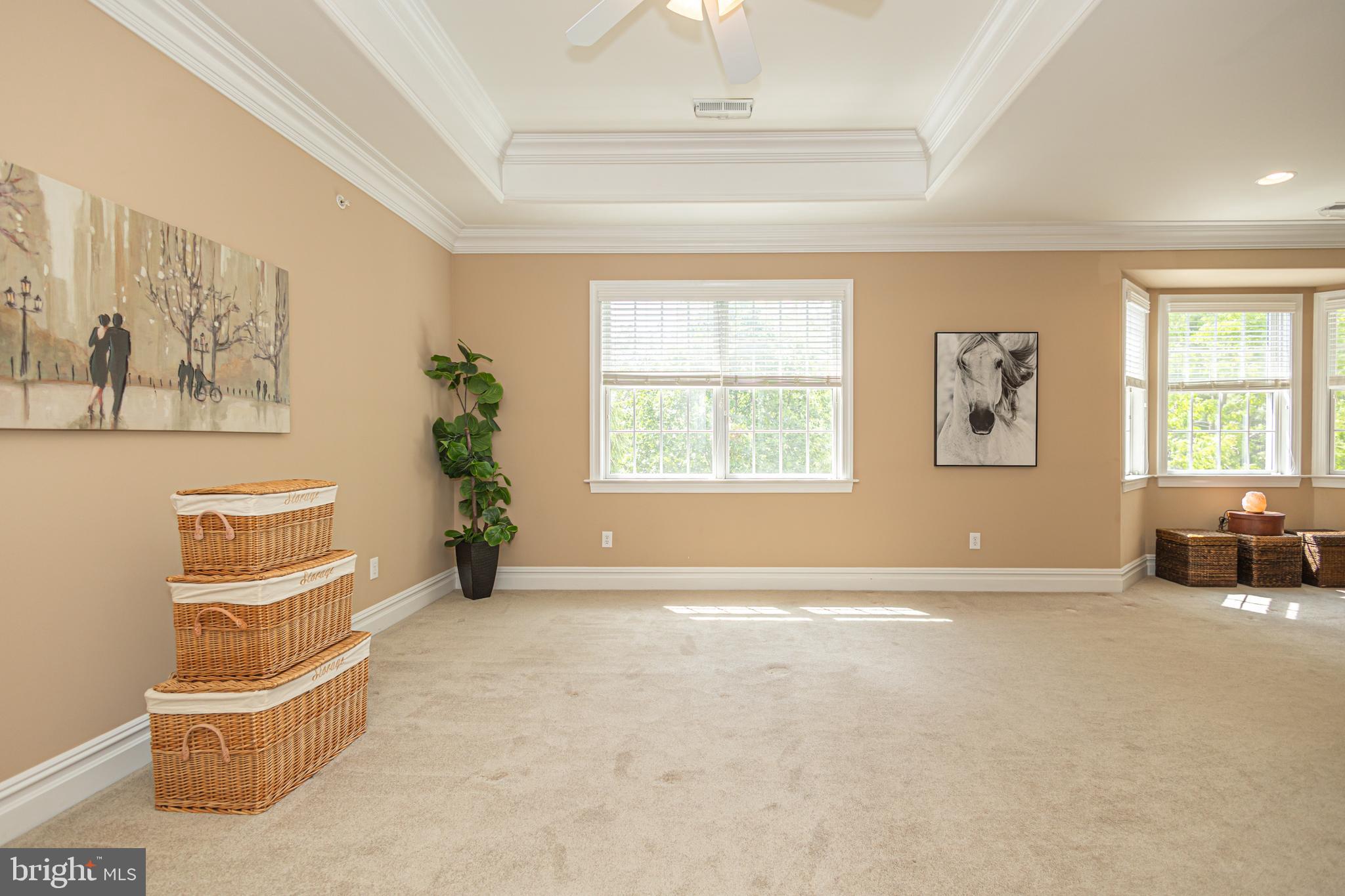 BREYER COURT - Residential