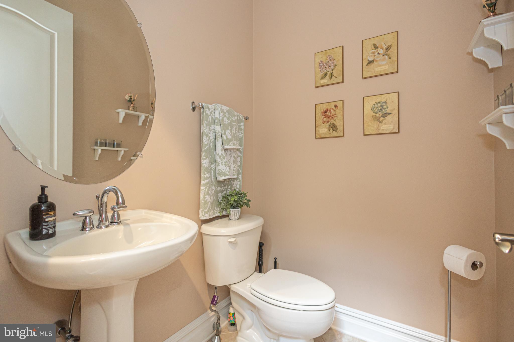 BREYER COURT - Residential