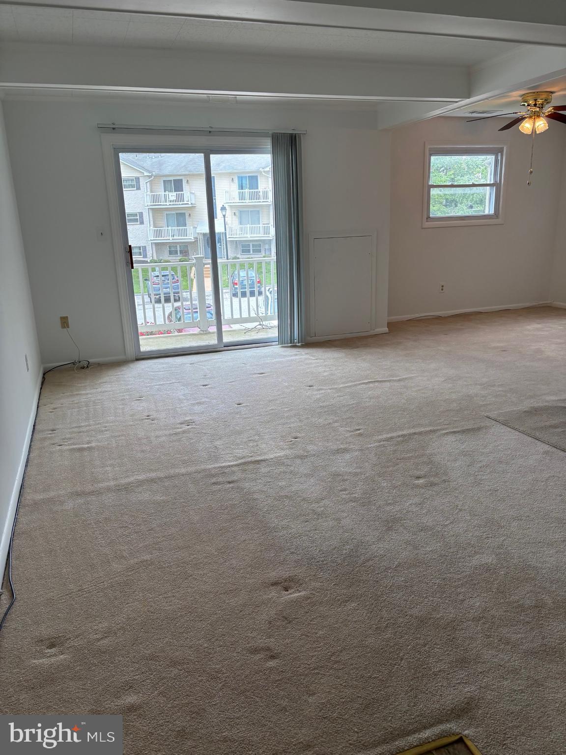 6 WARREN LODGE COURT 1