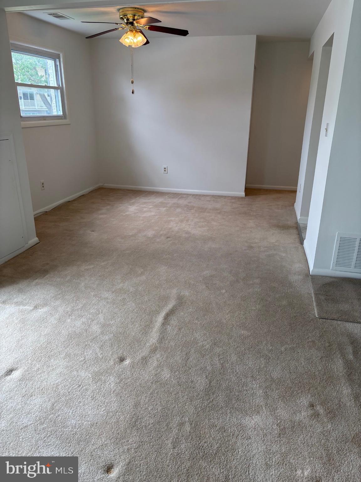 6 WARREN LODGE COURT 1