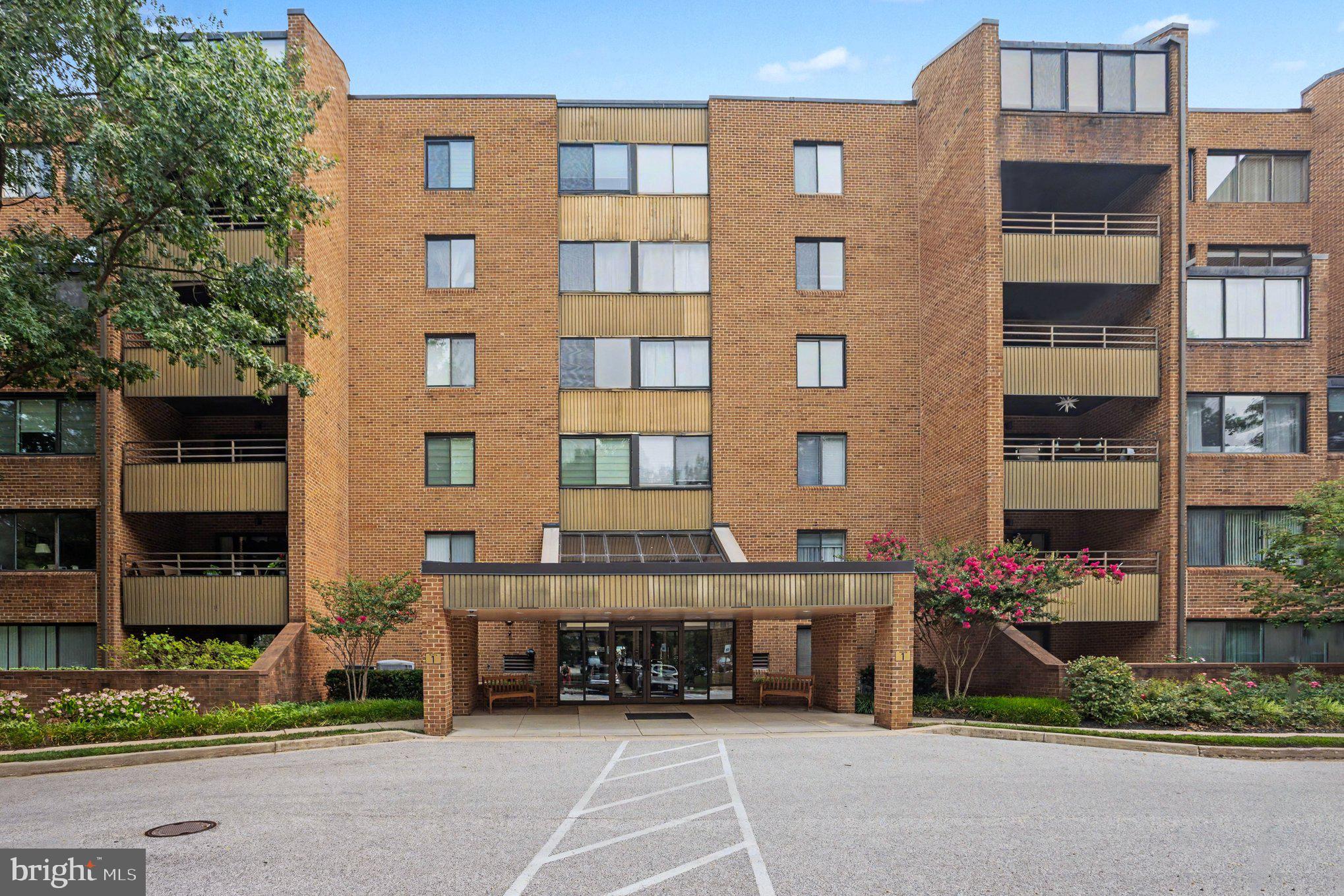 1 SOUTHERLY COURT 502