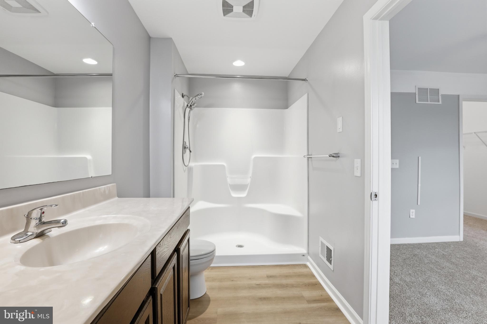 TIDBURY CROSSING - Residential