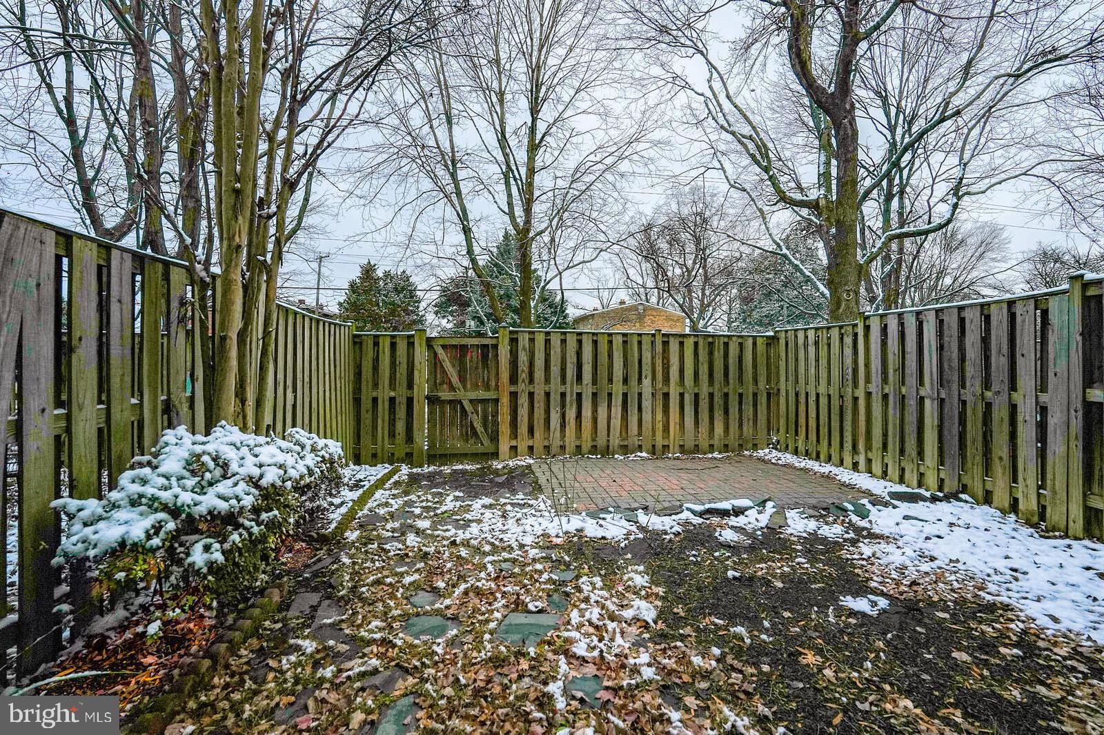 COLONIAL HEIGHTS - Residential