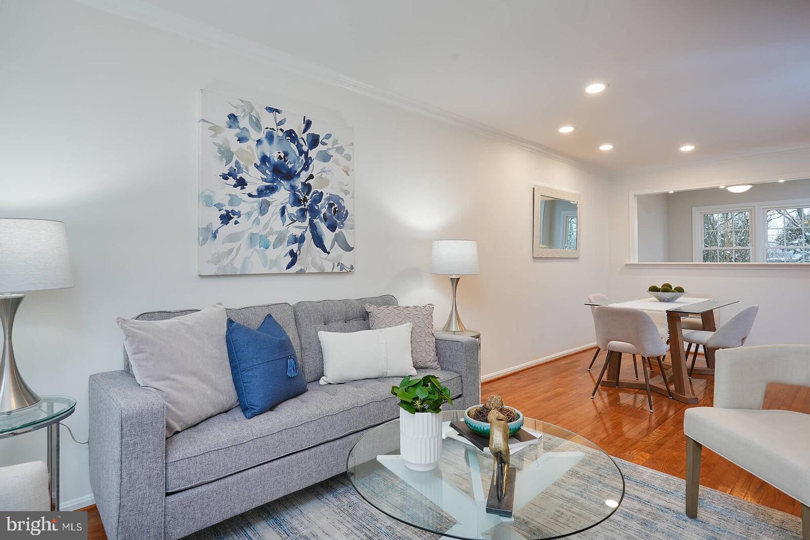 COLONIAL HEIGHTS - Residential