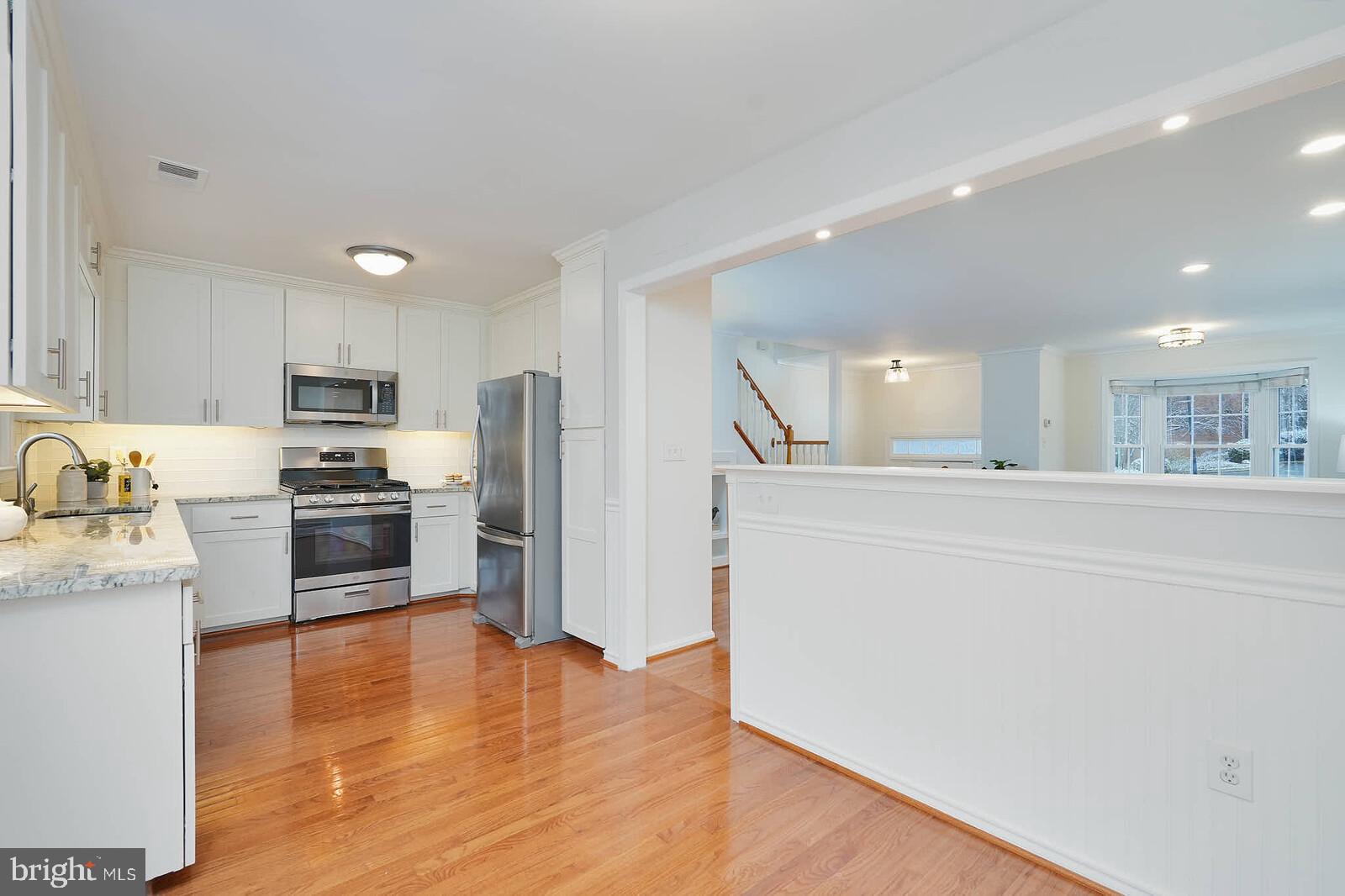 COLONIAL HEIGHTS - Residential