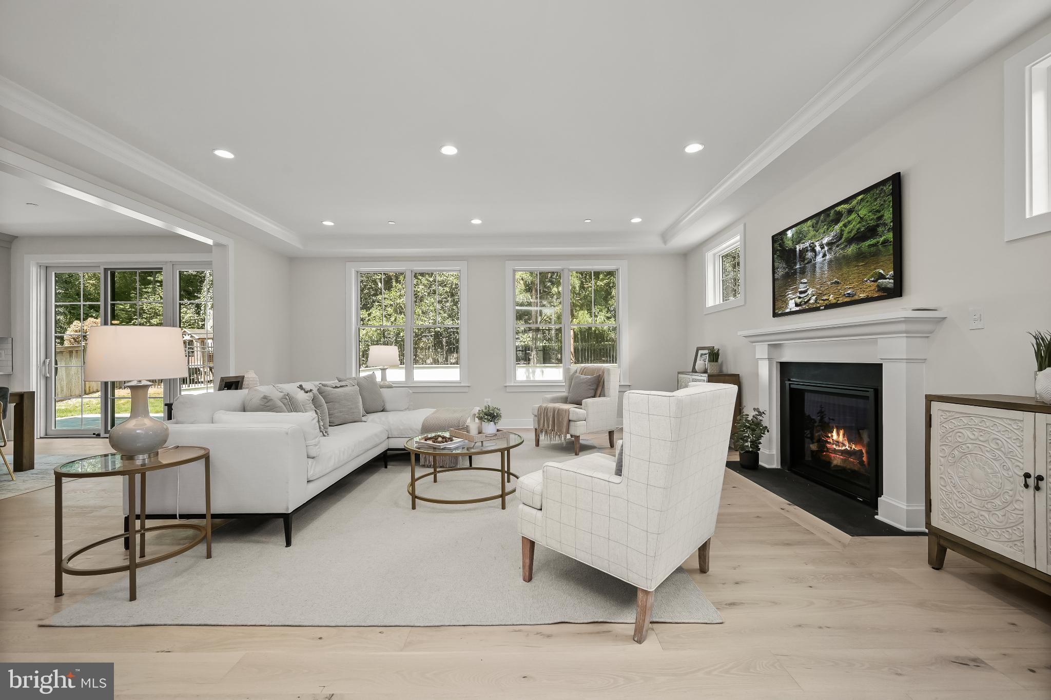 BRADLEY HILLS - Residential