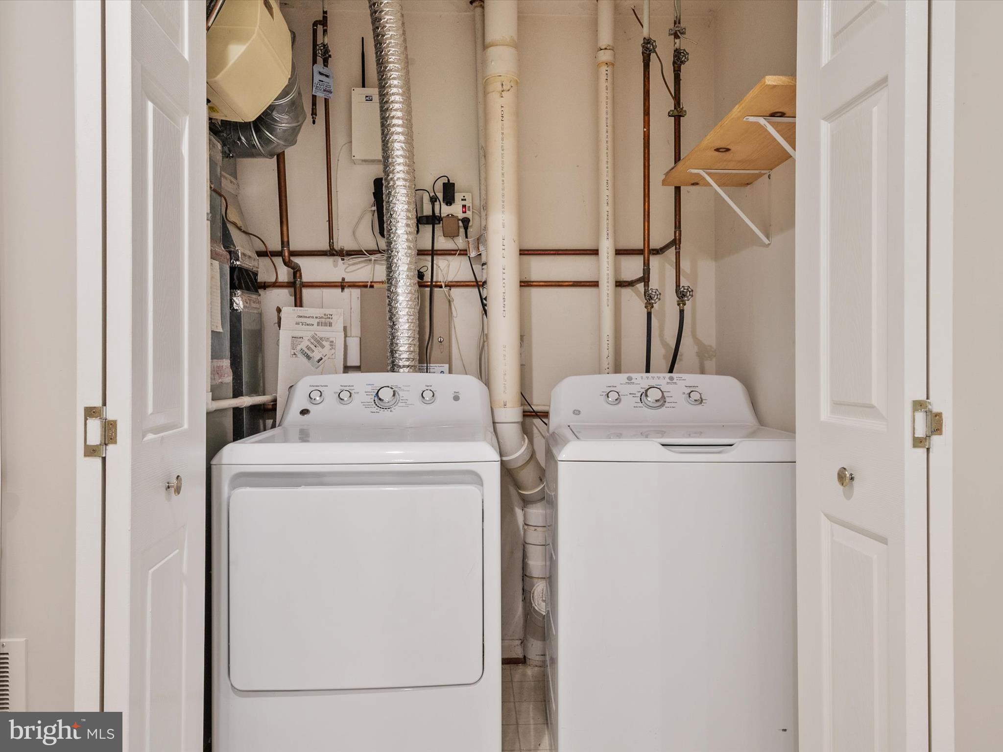 WOODS LANDING - Residential