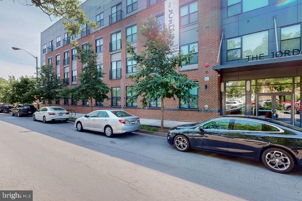 BOLTON HILL HISTORIC DISTRICT - Residential Lease