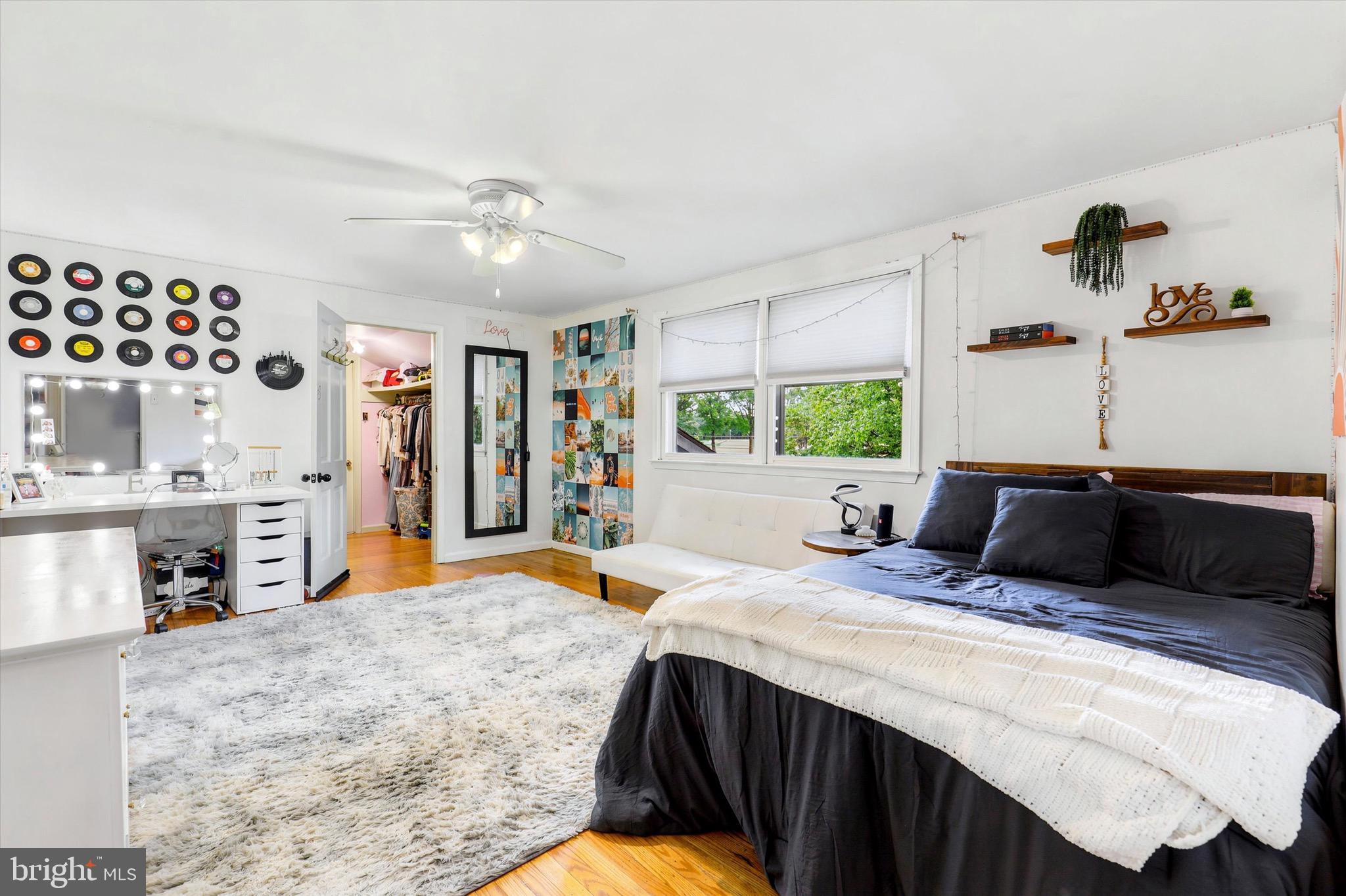 EXECUTIVE ESTATES - Residential