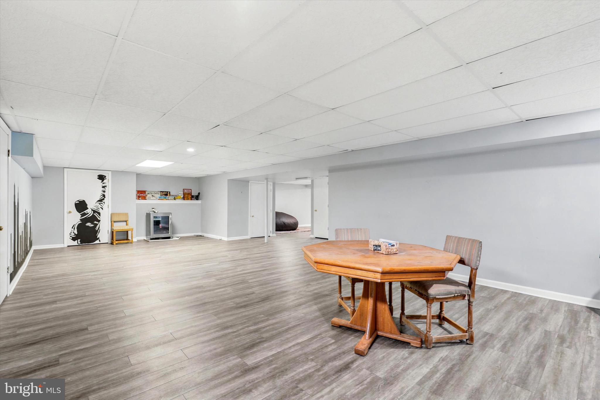 EXECUTIVE ESTATES - Residential