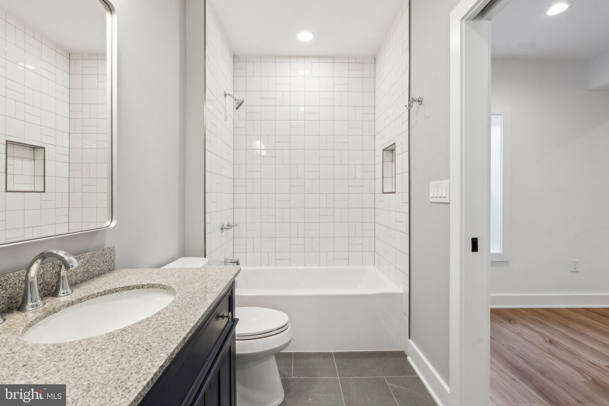 WAYCROFT - WOODLAWN - Residential