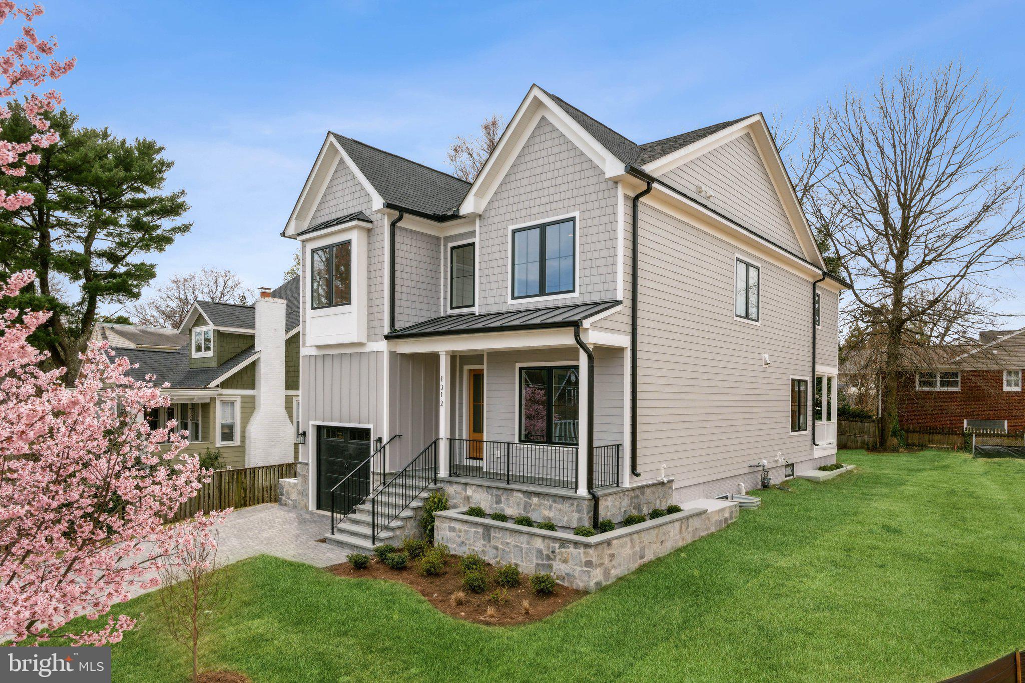 WAYCROFT - WOODLAWN - Residential