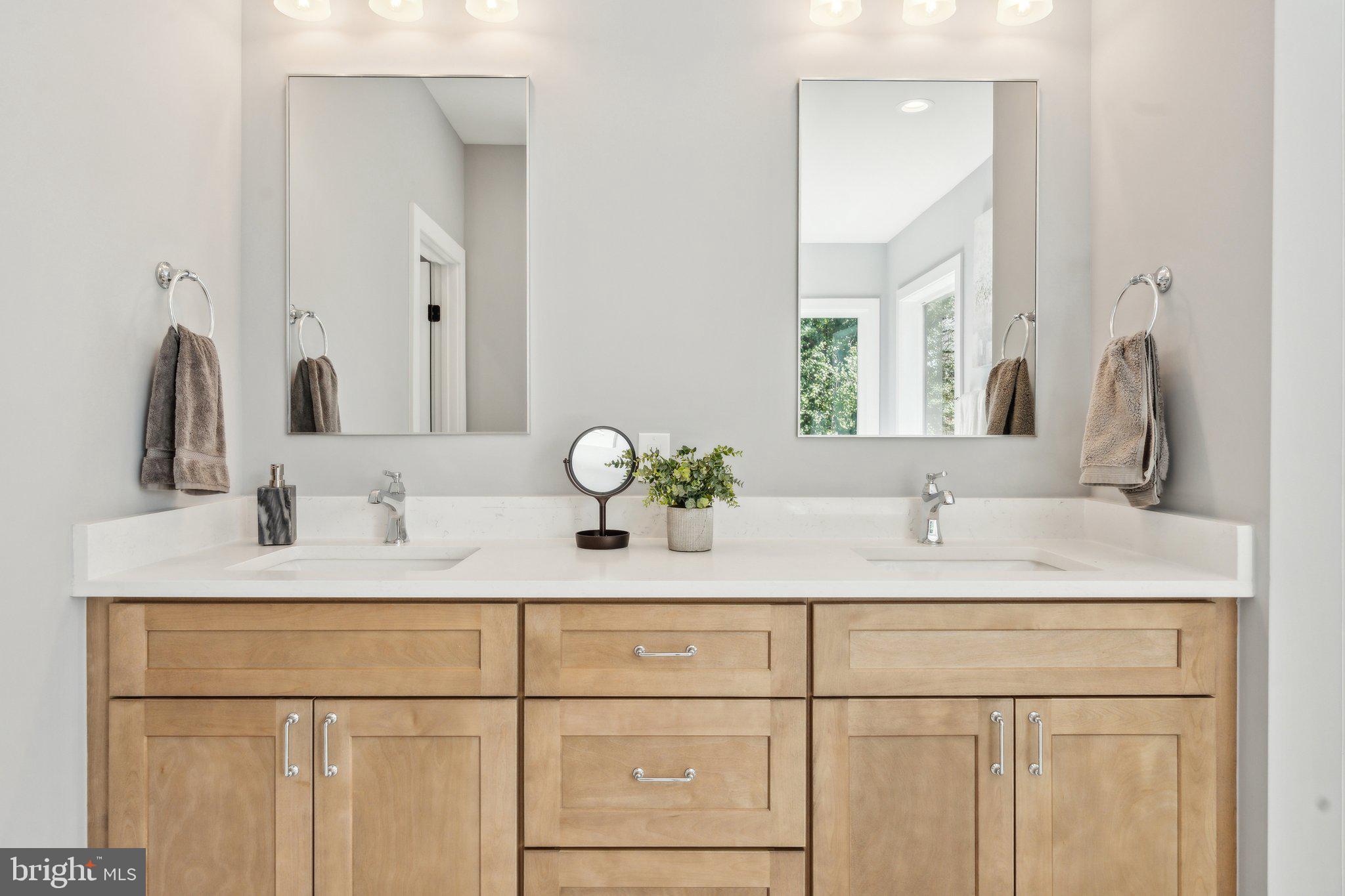 WAYCROFT - WOODLAWN - Residential