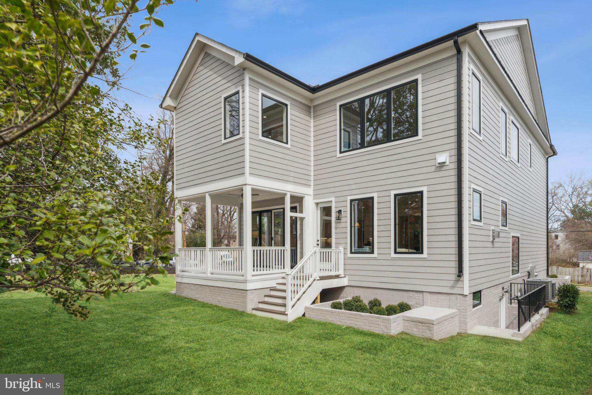 WAYCROFT - WOODLAWN - Residential