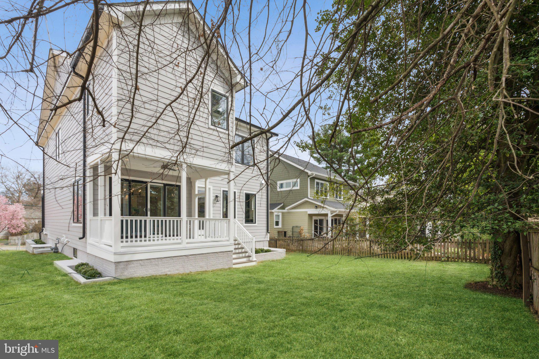 WAYCROFT - WOODLAWN - Residential