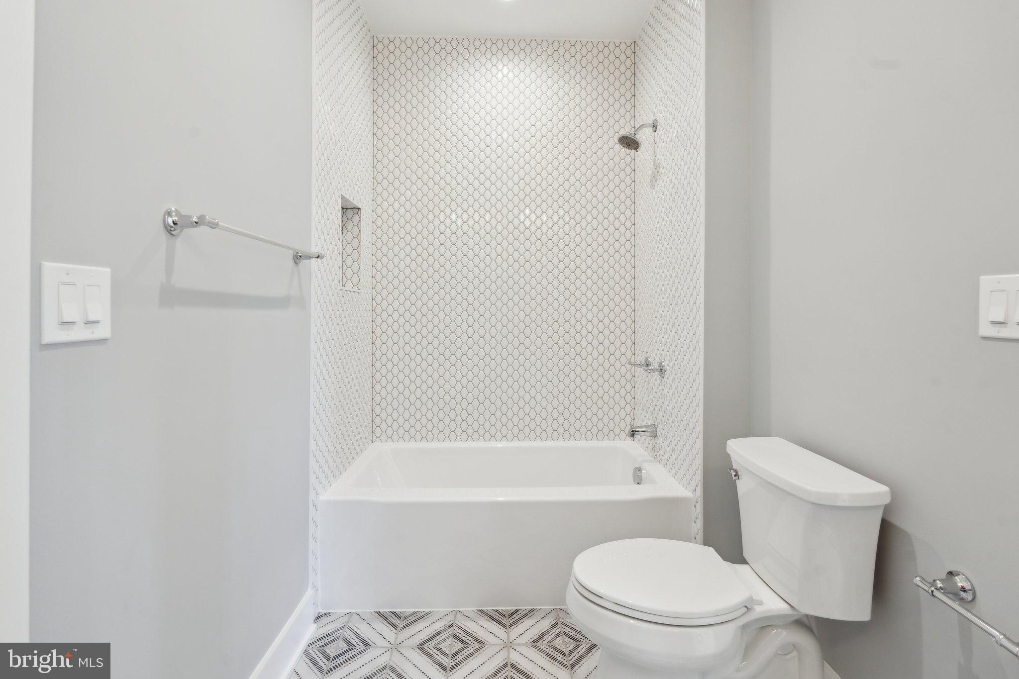 WAYCROFT - WOODLAWN - Residential