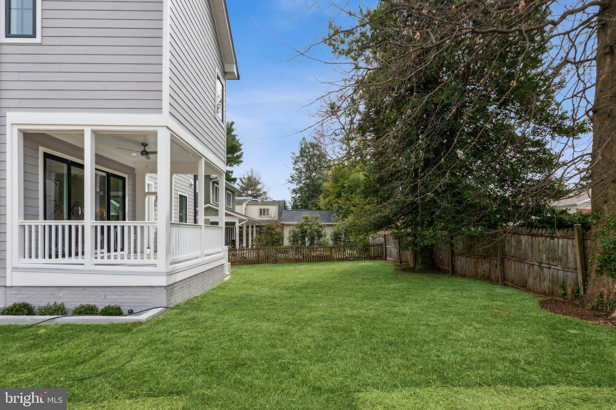 WAYCROFT - WOODLAWN - Residential