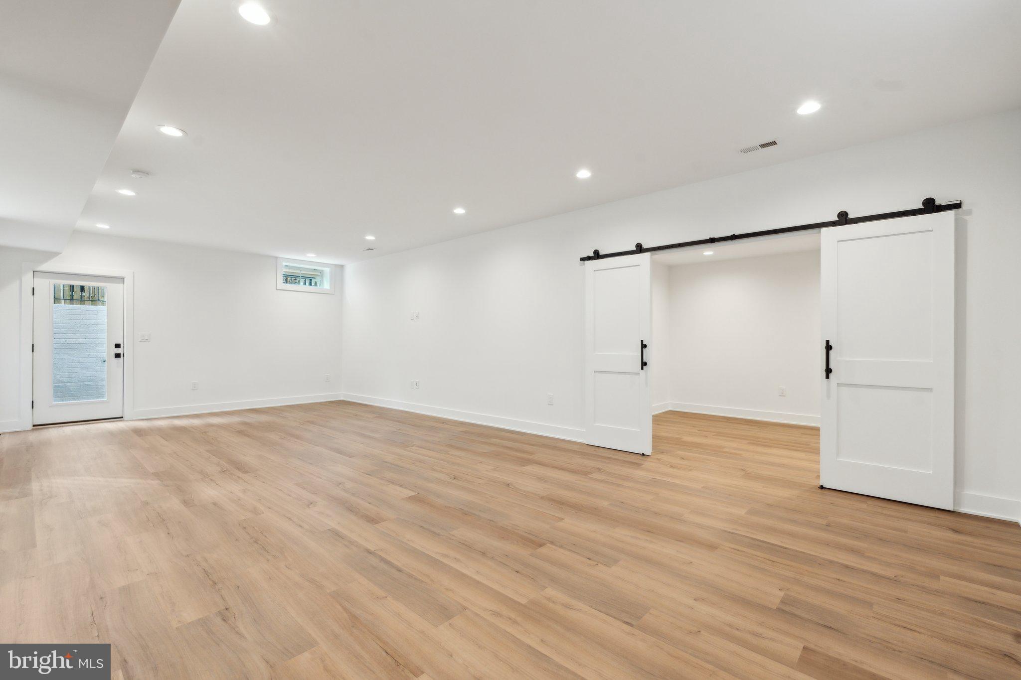 WAYCROFT - WOODLAWN - Residential