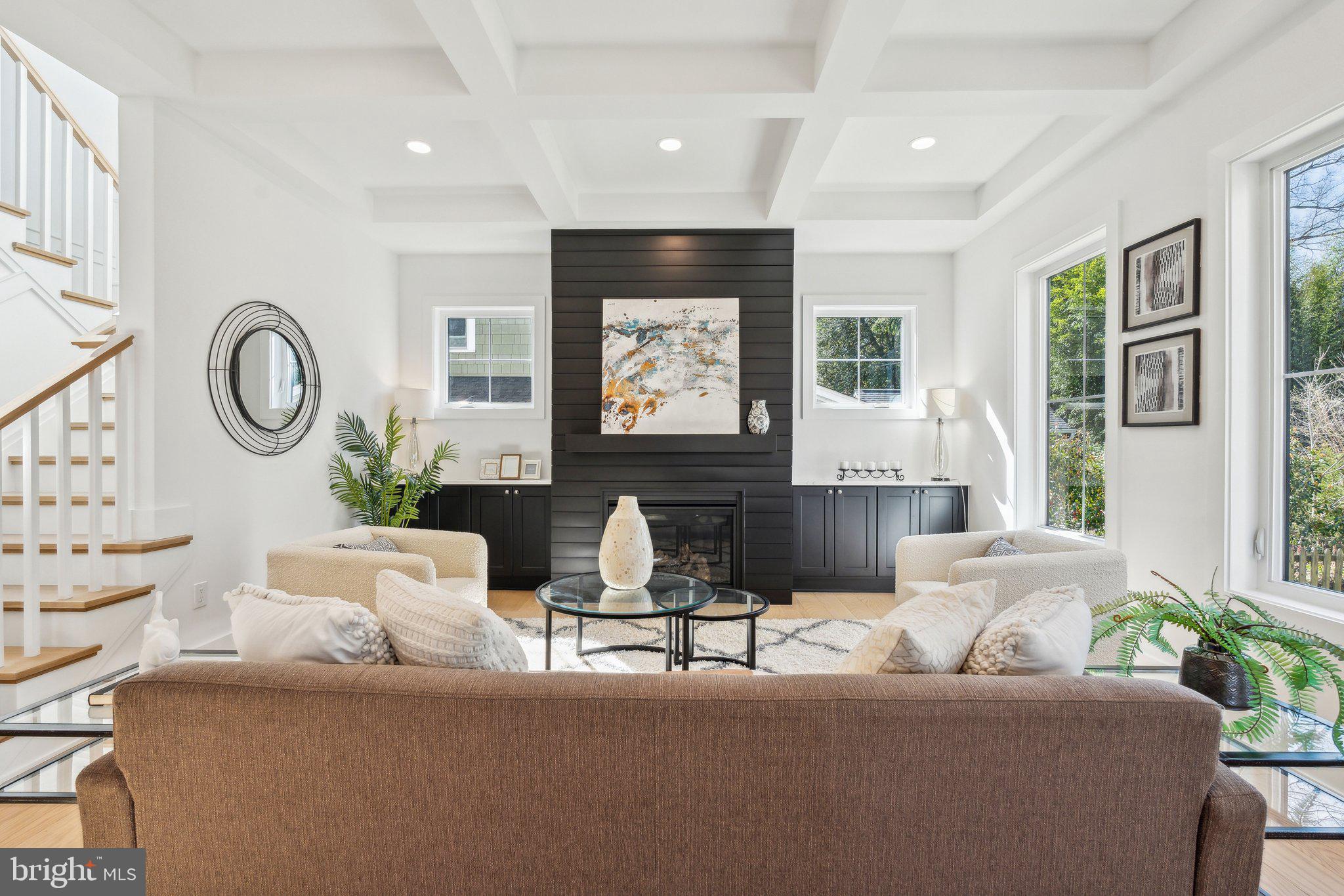 WAYCROFT - WOODLAWN - Residential