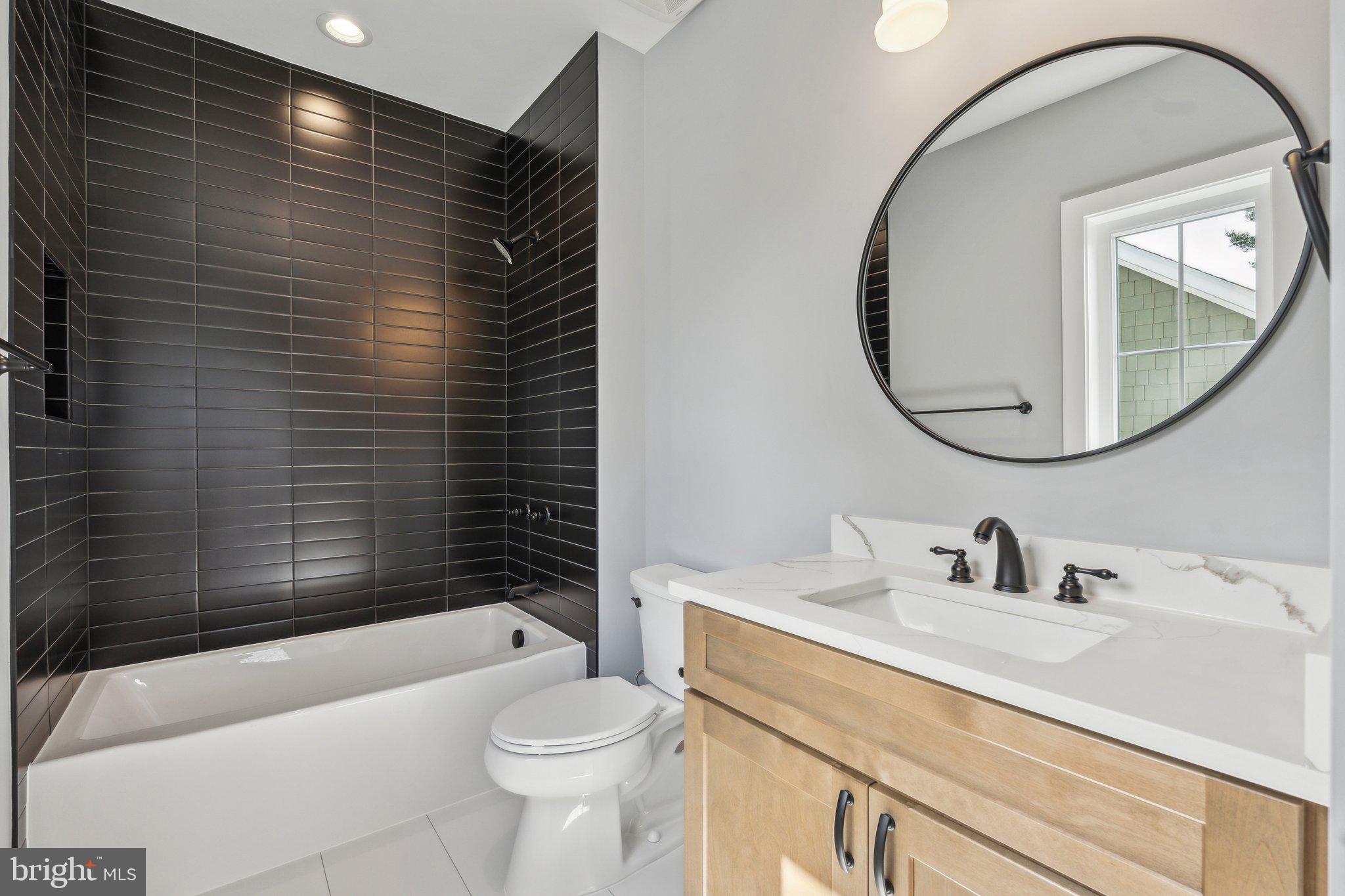 WAYCROFT - WOODLAWN - Residential