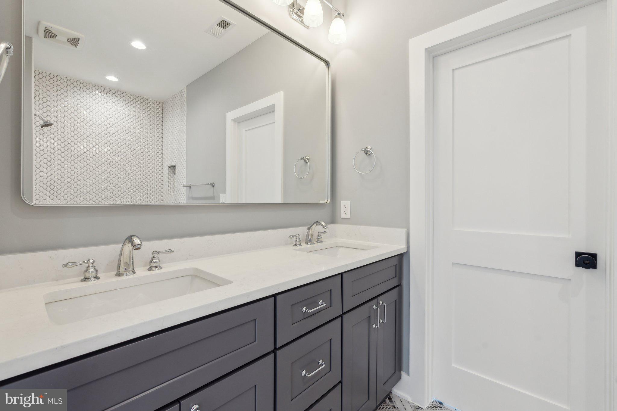 WAYCROFT - WOODLAWN - Residential