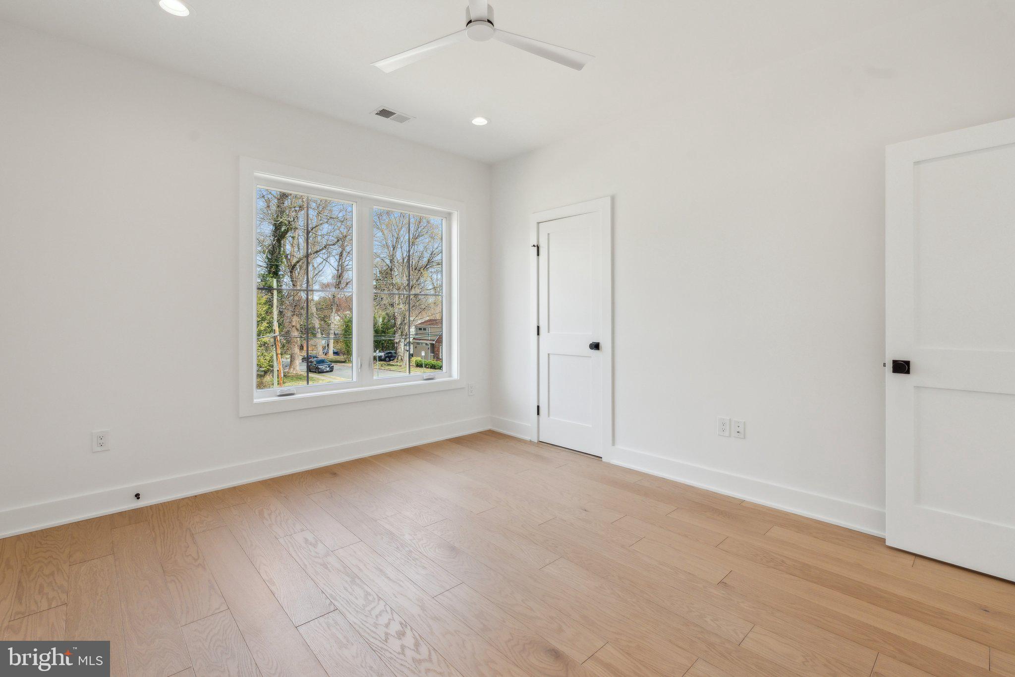 WAYCROFT - WOODLAWN - Residential