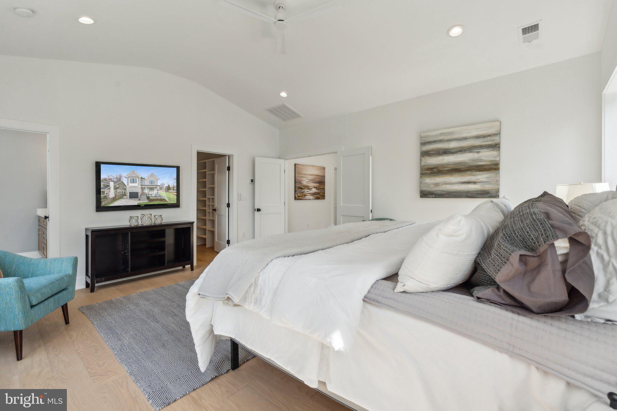 WAYCROFT - WOODLAWN - Residential