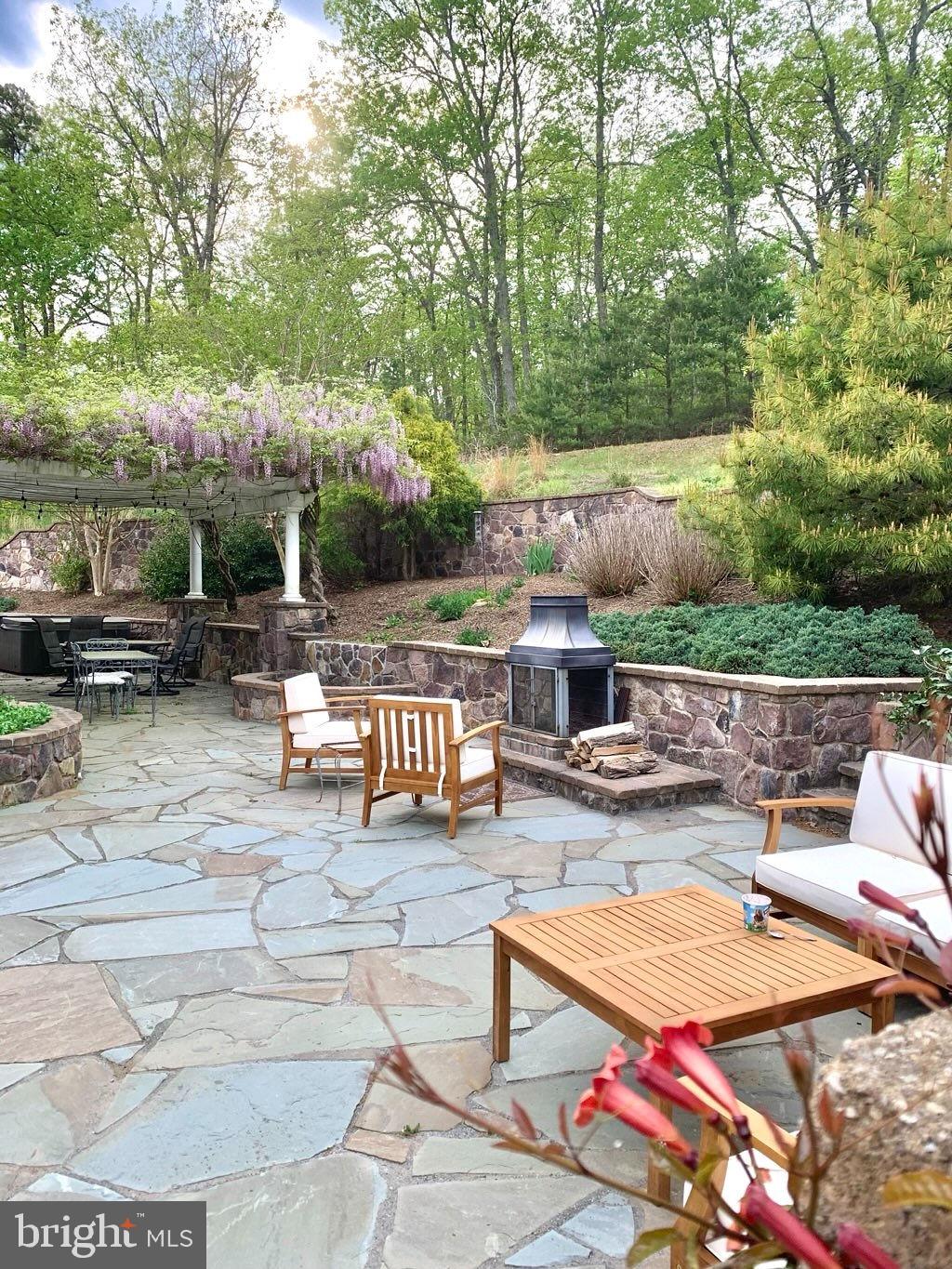 4752 GREENE LOVE LANE