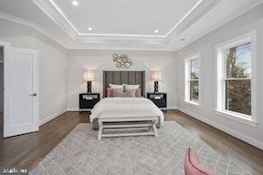 VIENNA WOODS - Residential