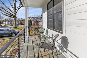 VIENNA WOODS - Residential