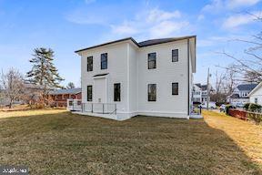 VIENNA WOODS - Residential