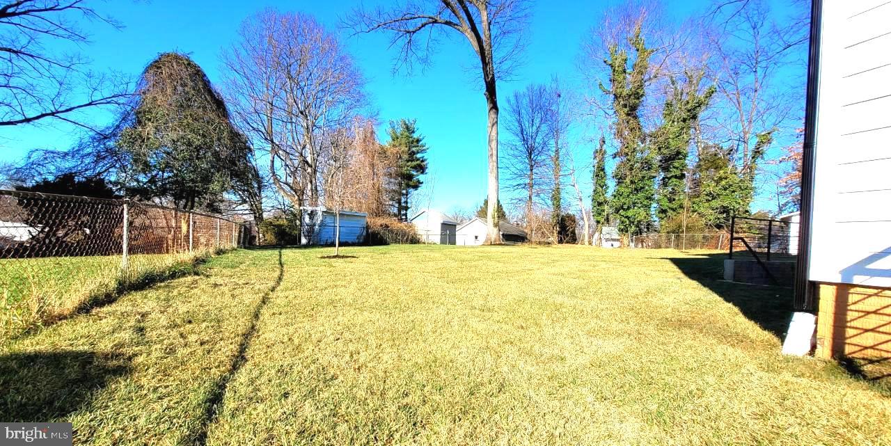 VIENNA WOODS - Residential