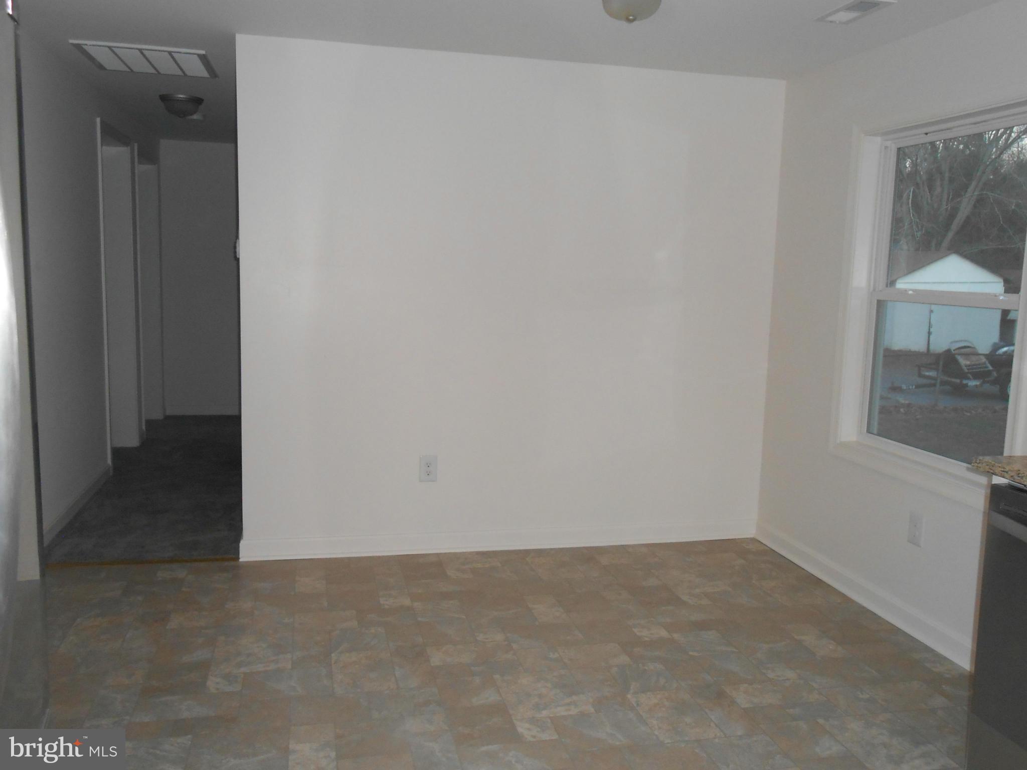 HOLLYWOOD SHORES - Residential